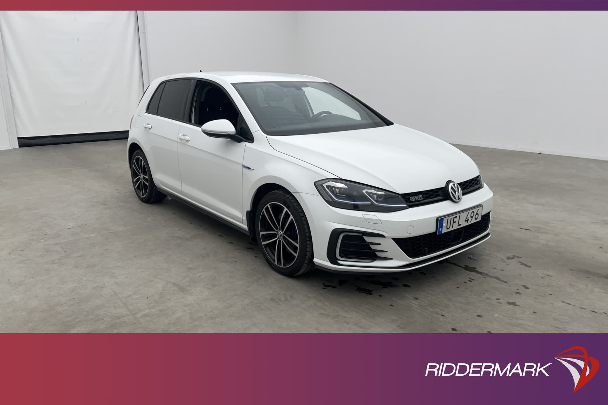 Volkswagen Golf GTE 204hk