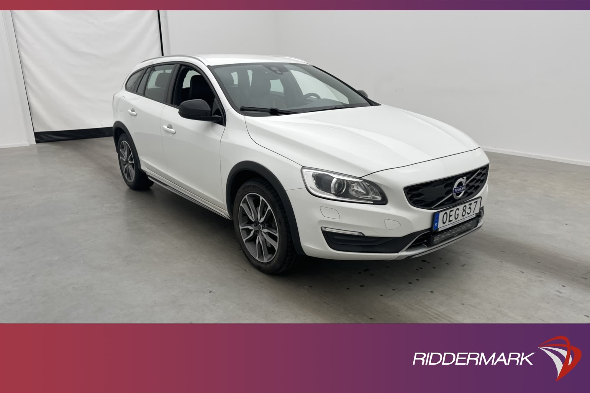 Volvo V60 Cross Country D4