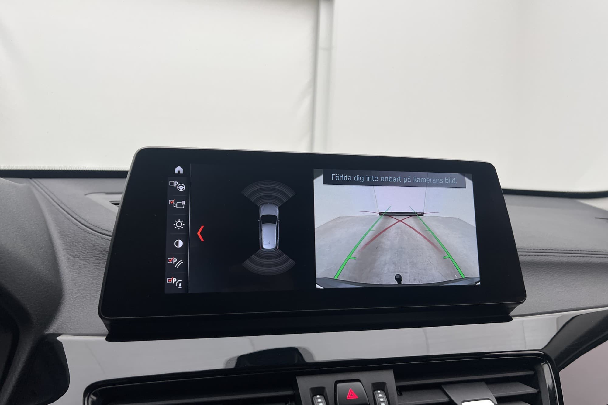 BMW X1 xDrive25e Sport line Dragkrok HiFi Kamera HUD Navi