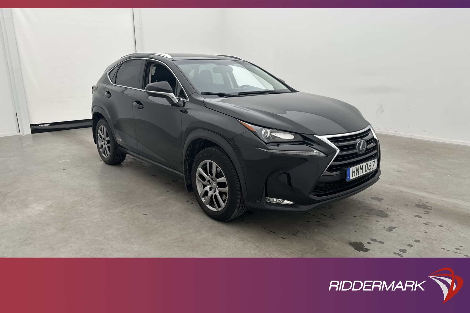 Lexus NX 300h AWD 197hk