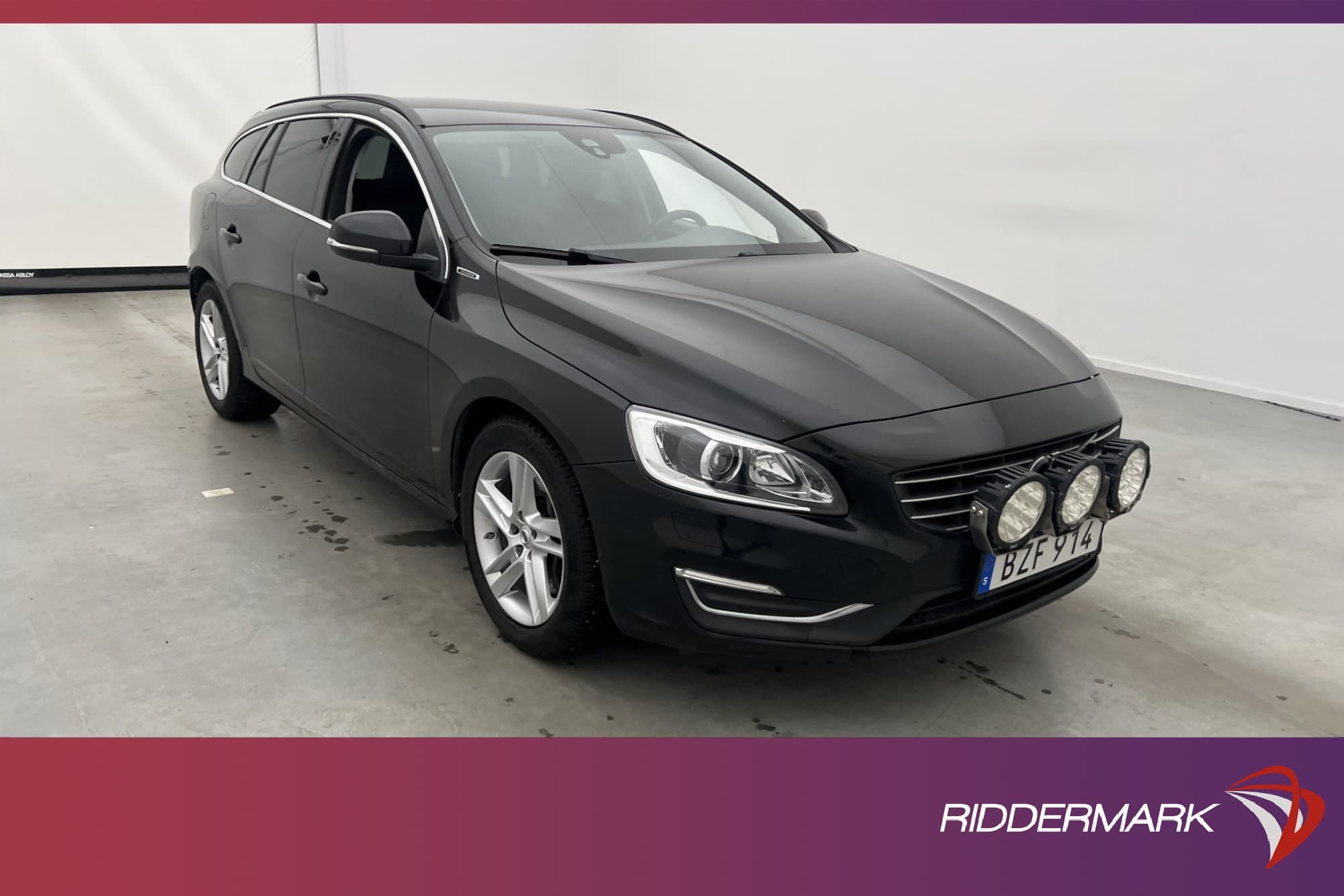Volvo V60 D5 Plug-in Hybrid AWD