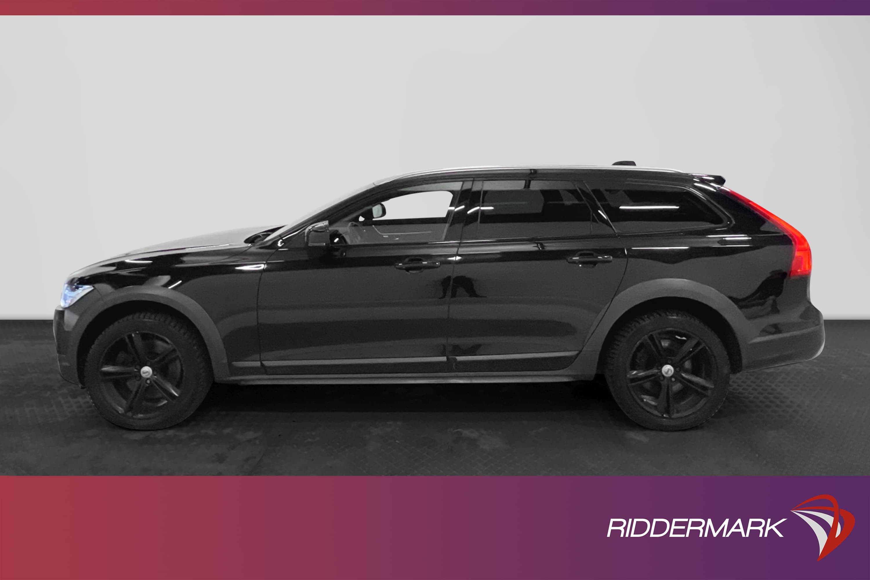 Volvo V90 Cross Country D4 AWD Pro