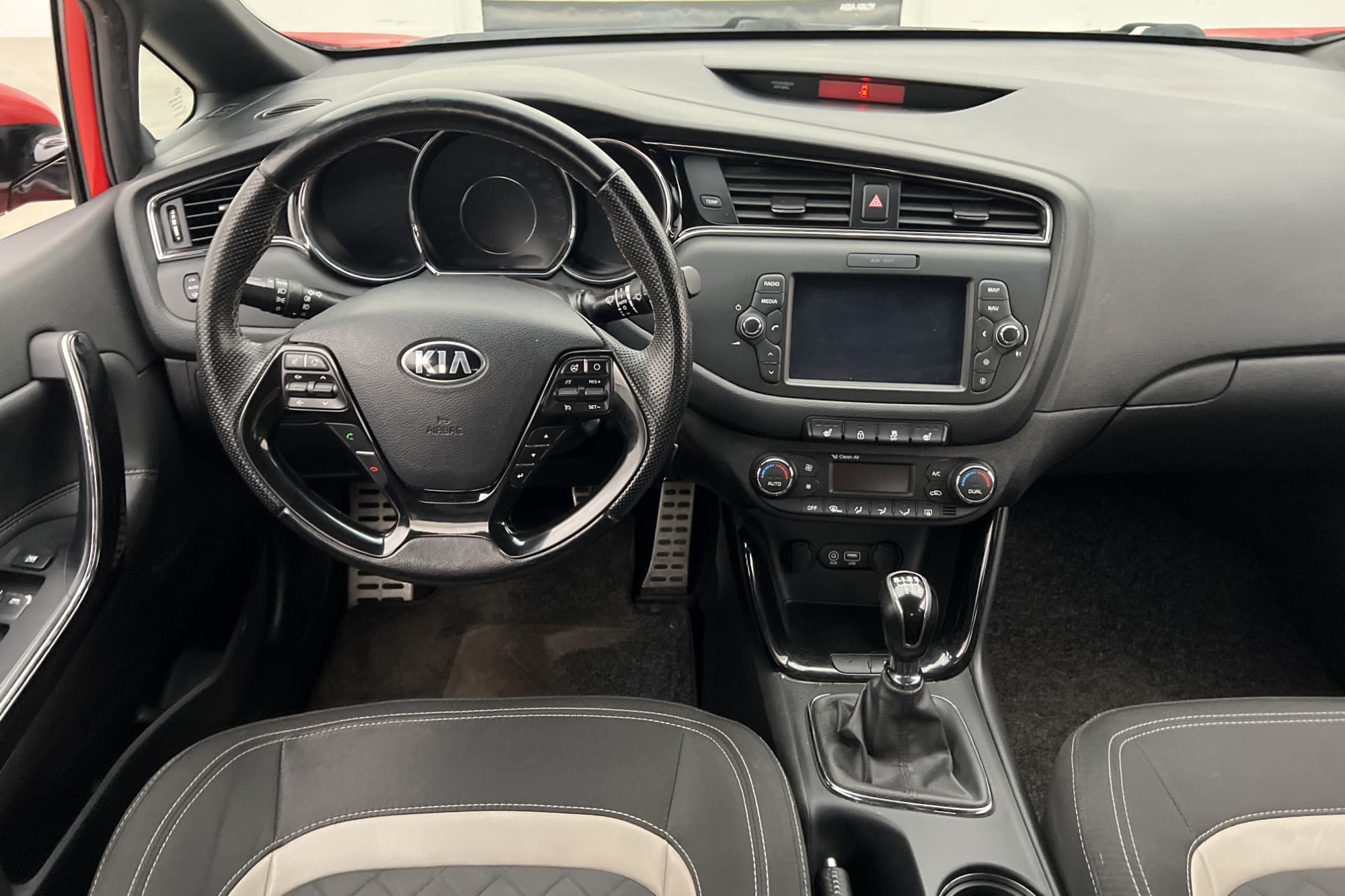 Kia Ceed Sportswagon CRDi 136hk GT-Line Navi Rattvärme Drag