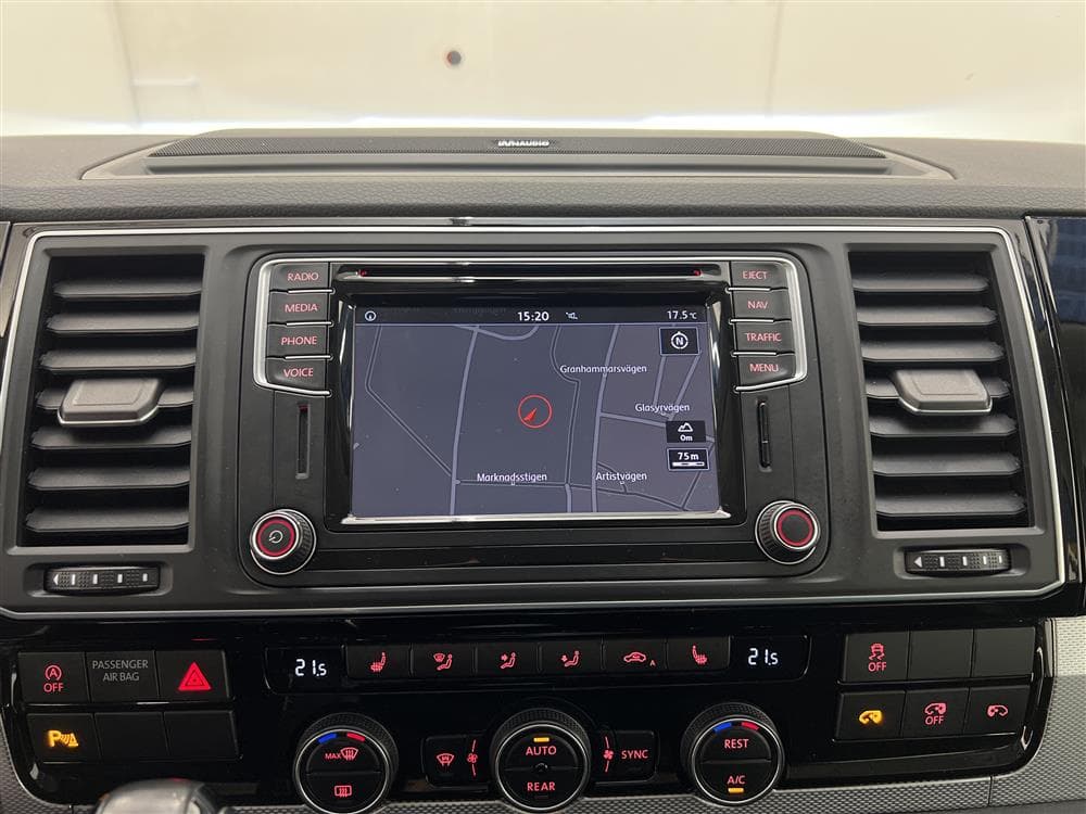 Volkswagen Multivan 2.0TDI Aut 4M Highline 204hk Dynaudio interiör