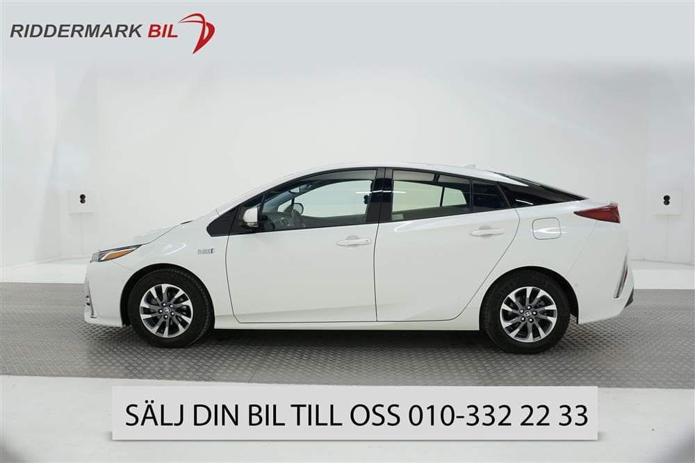 Toyota Prius 1.8 Plug-In 123hk