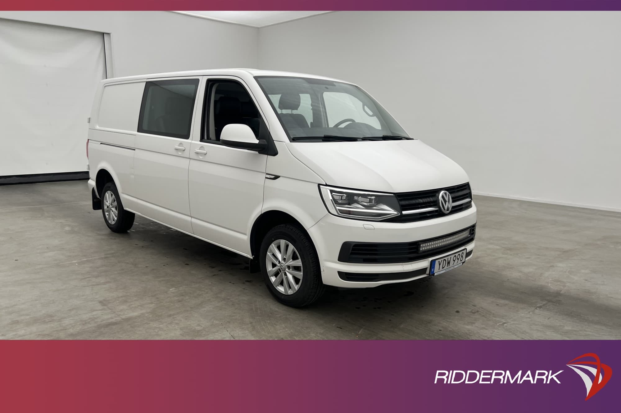 Volkswagen Transporter Kombi L2