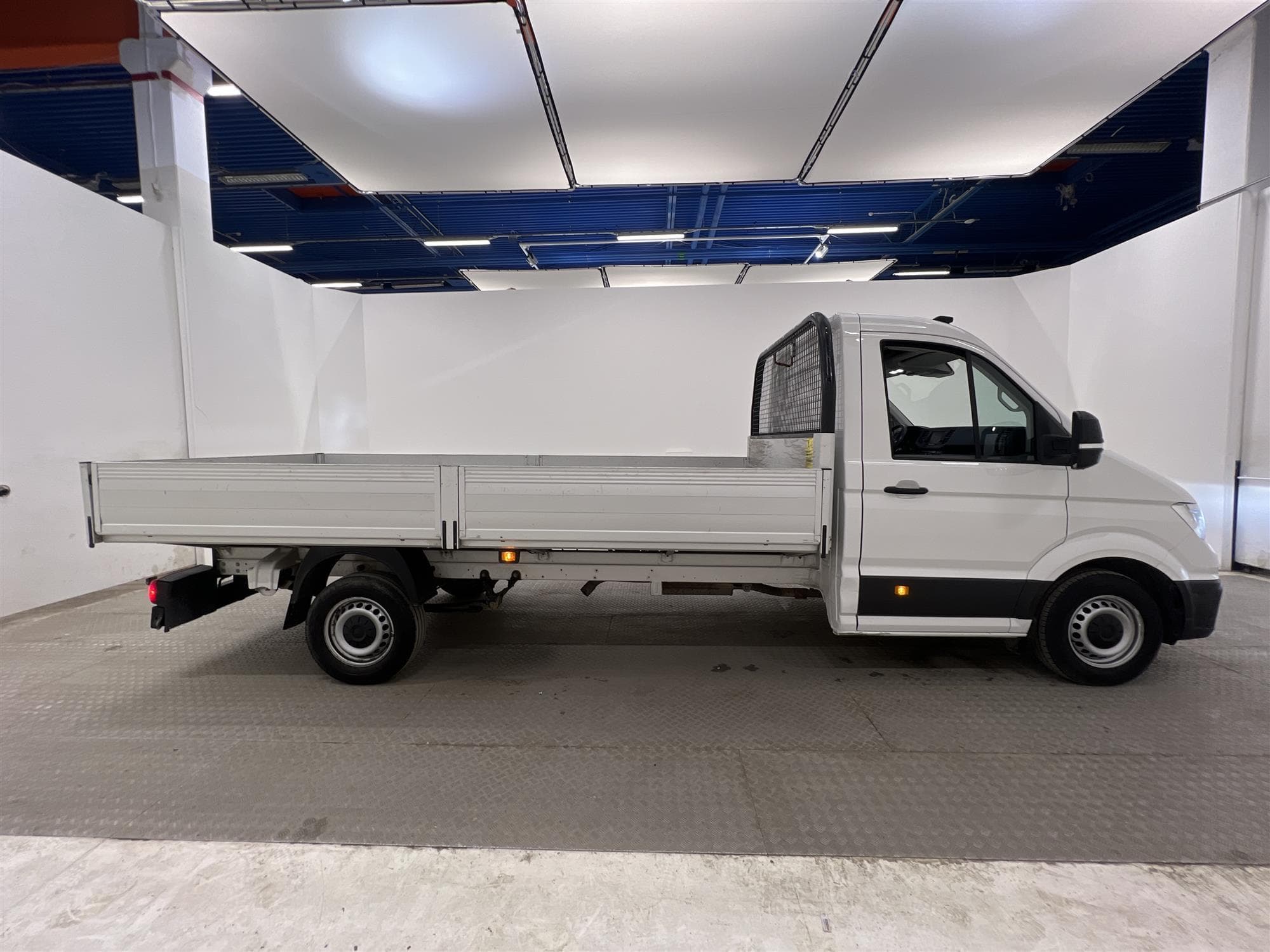 Volkswagen Crafter 2.0TDI 177hk Flakbil Lång Värmare Moms