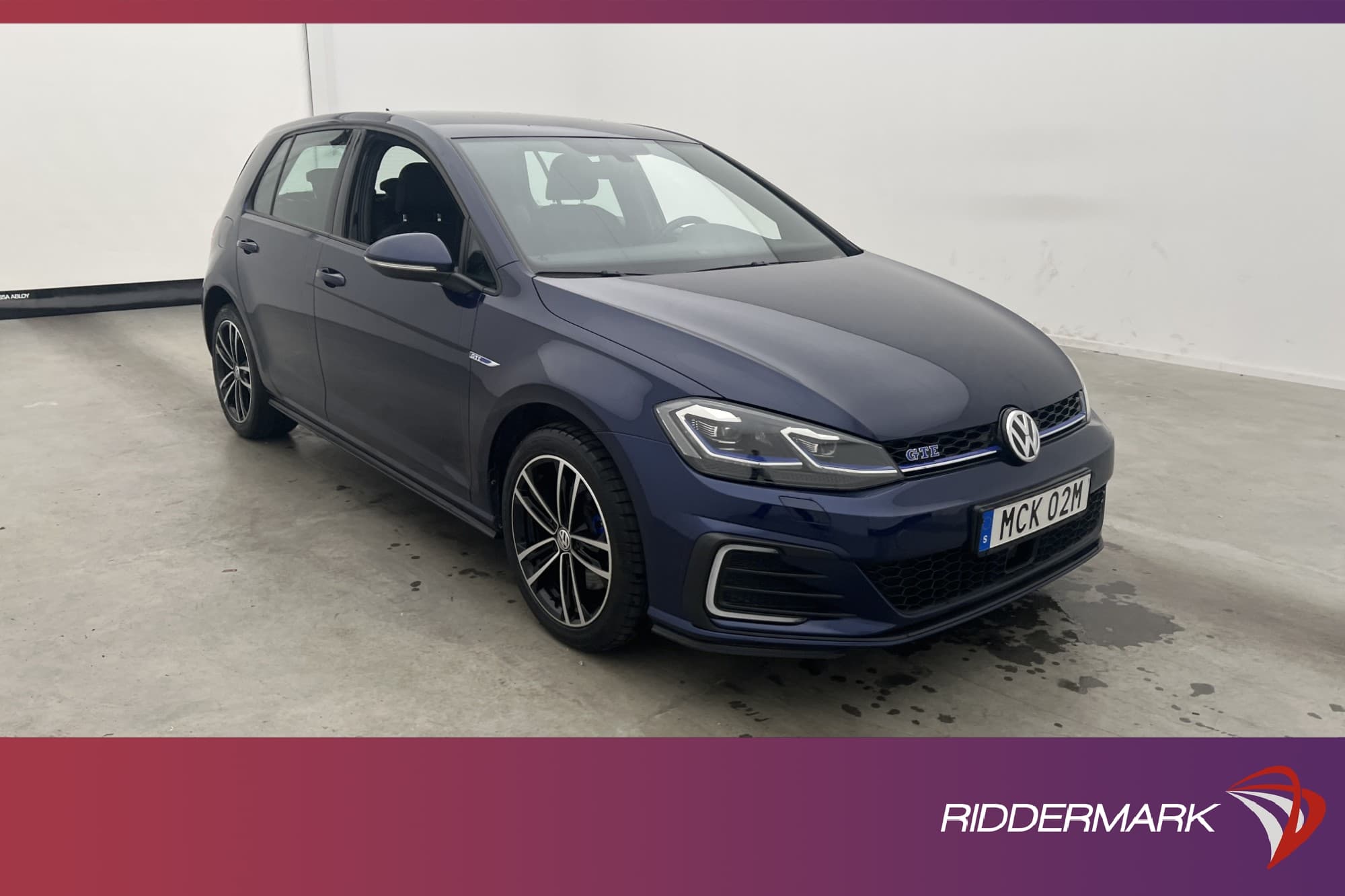 Volkswagen Golf GTE 204hk