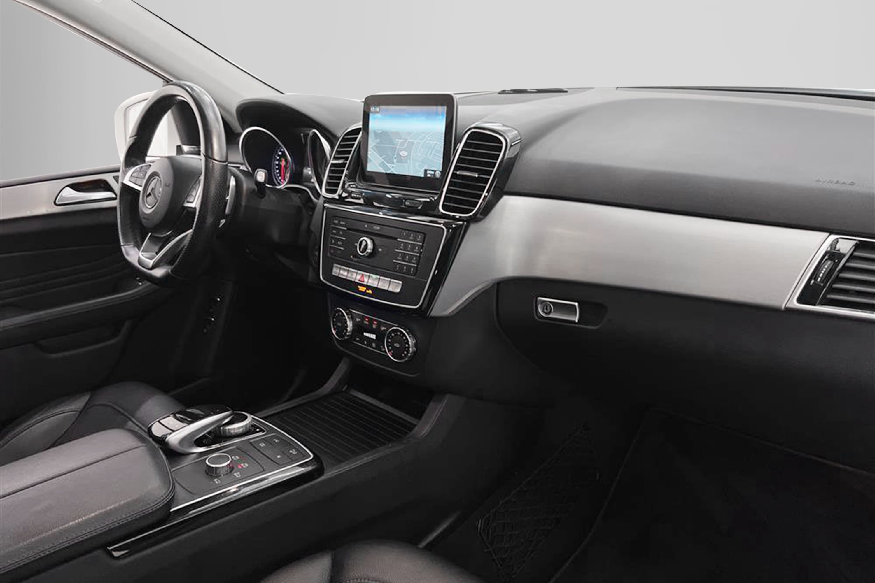 Mercedes-Benz GLE 350d 4M 258hk AMG Värmare Pano H/K 360°interiör