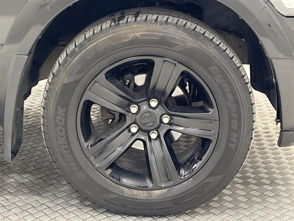 Dodge Ram Sport Black Edt 5.7 4WD 401hk Taklucka Kåpa interiör
