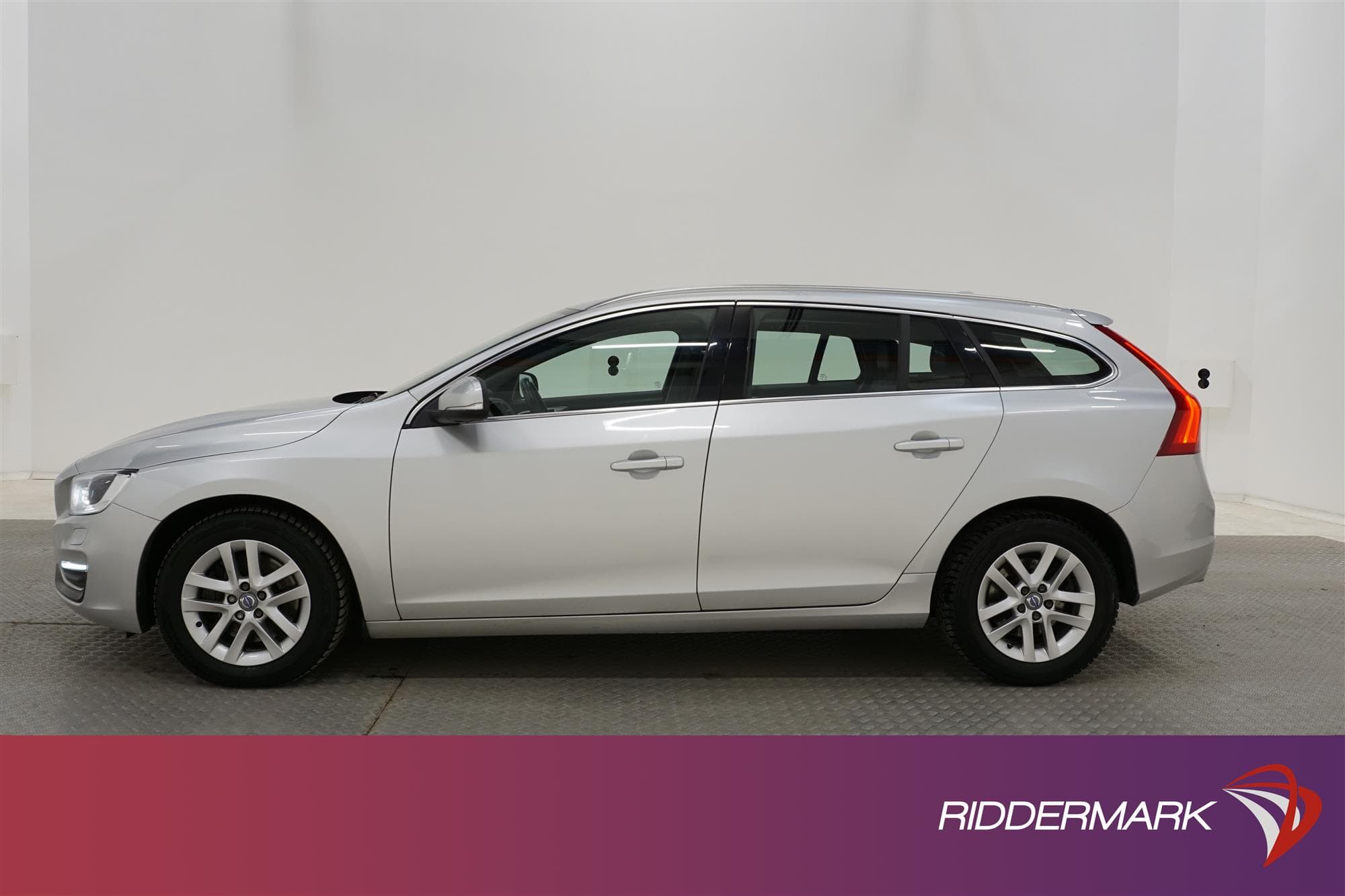 Volvo V60 D4 181hk AWD Summum