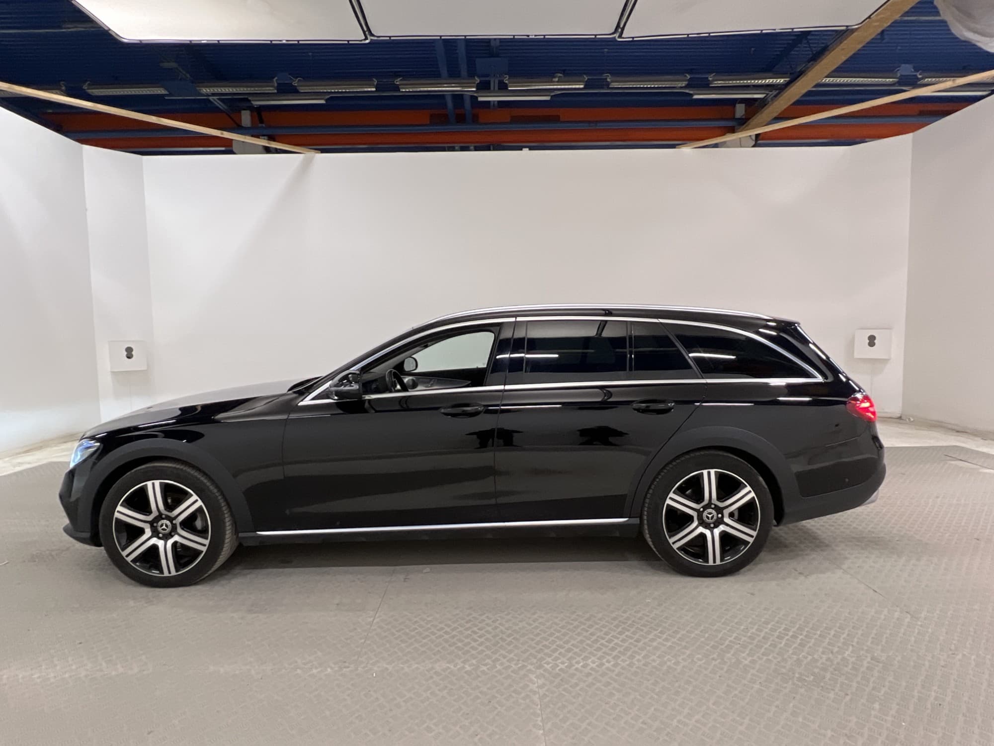 Mercedes-Benz E 220 d 4M