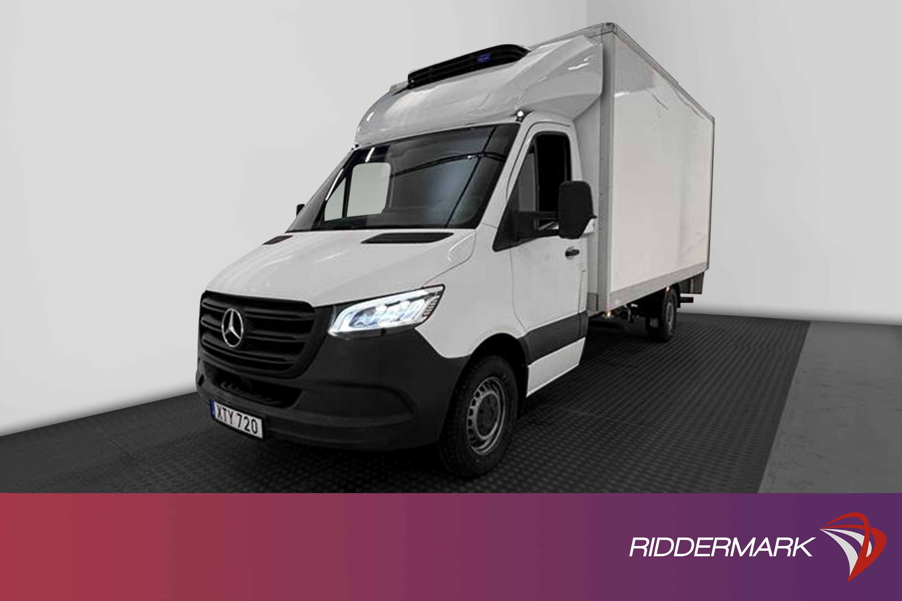 Mercedes-Benz Sprinter Kyl/Frys Bakgavellyft SidoDörr Moms 