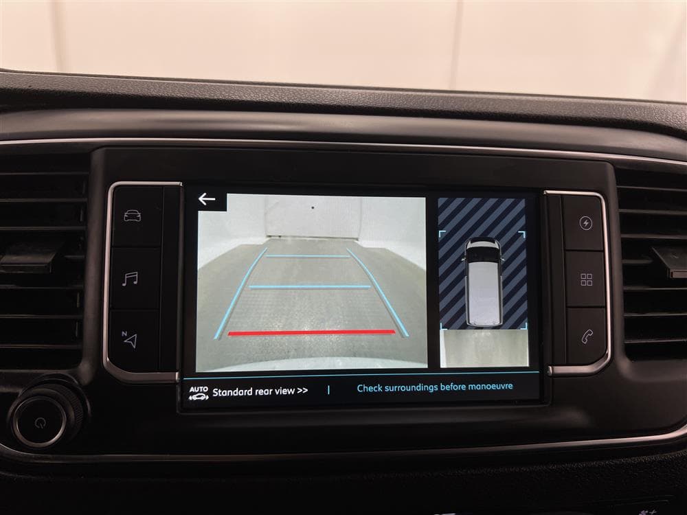 Peugeot e-Expert 50 kWh 136hk Navi B-Kamera Pro+ Moms  