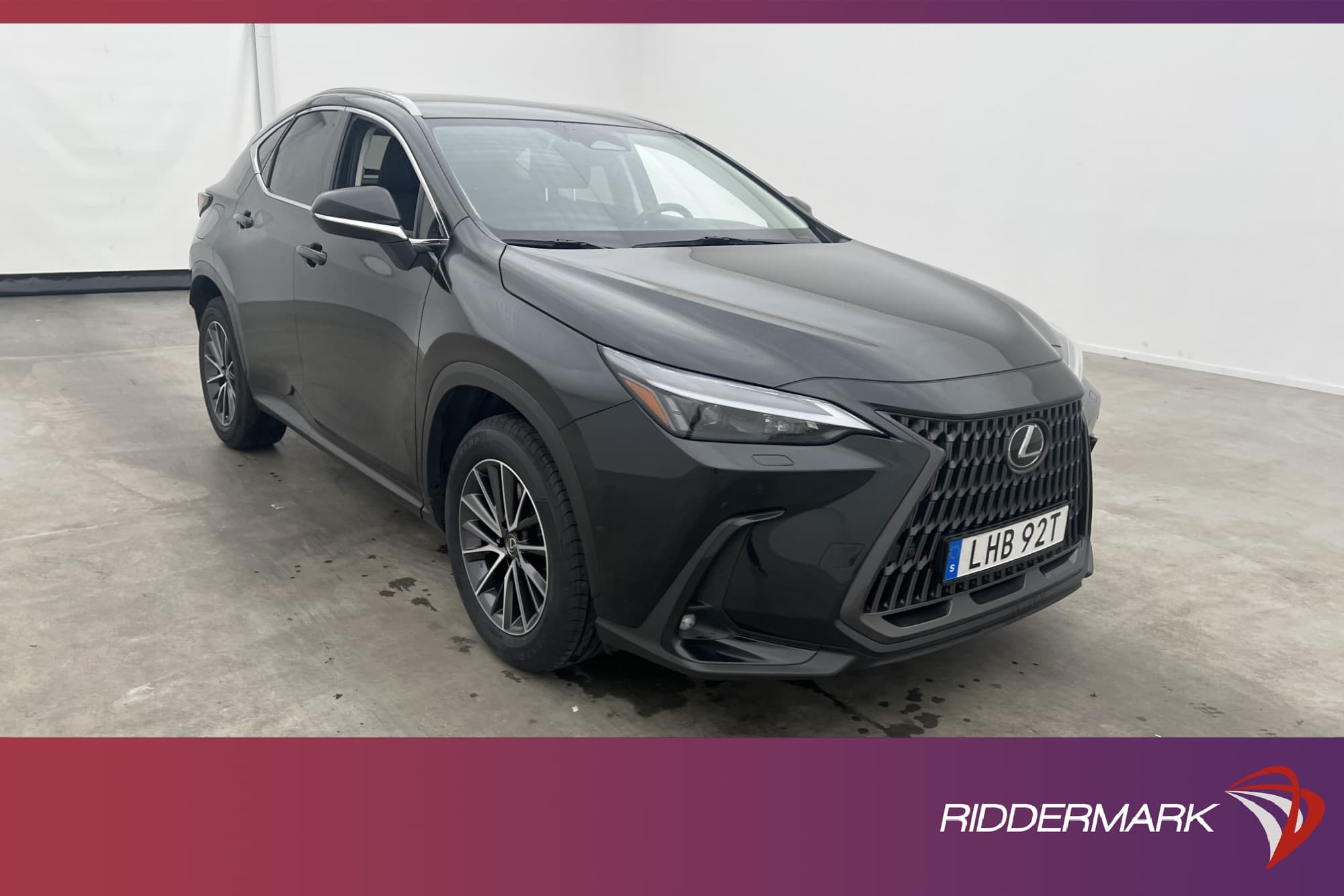 Lexus NX 450h+ AWD
