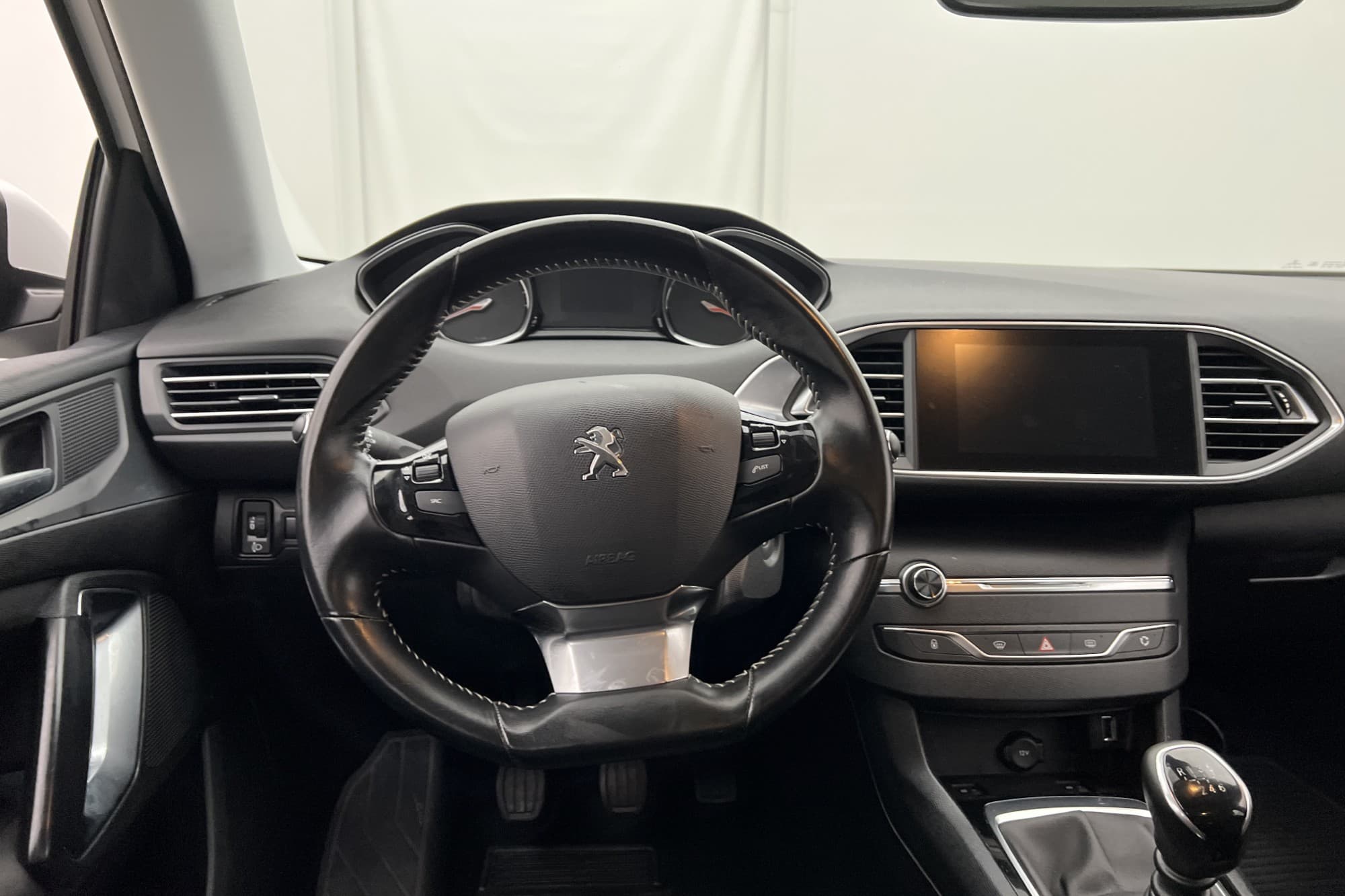 Peugeot 308 SW 102hk Active M&K-värme P-sensorer Farthållare