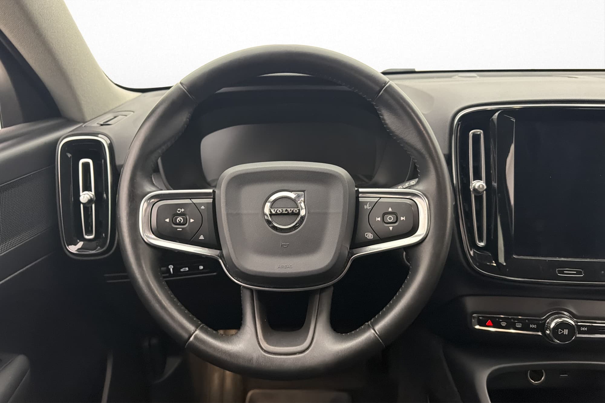 Volvo XC40 T5 TwEn 262hk Momentum VOC P-Värmare Rattvärme