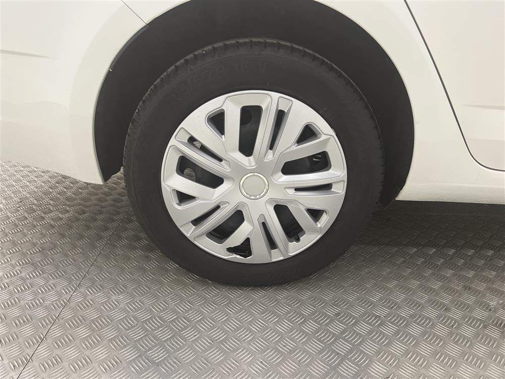Skoda Octavia 2.0 TDI 150hk 4x4 M-värm Bluetooth 0.49l/milinteriör