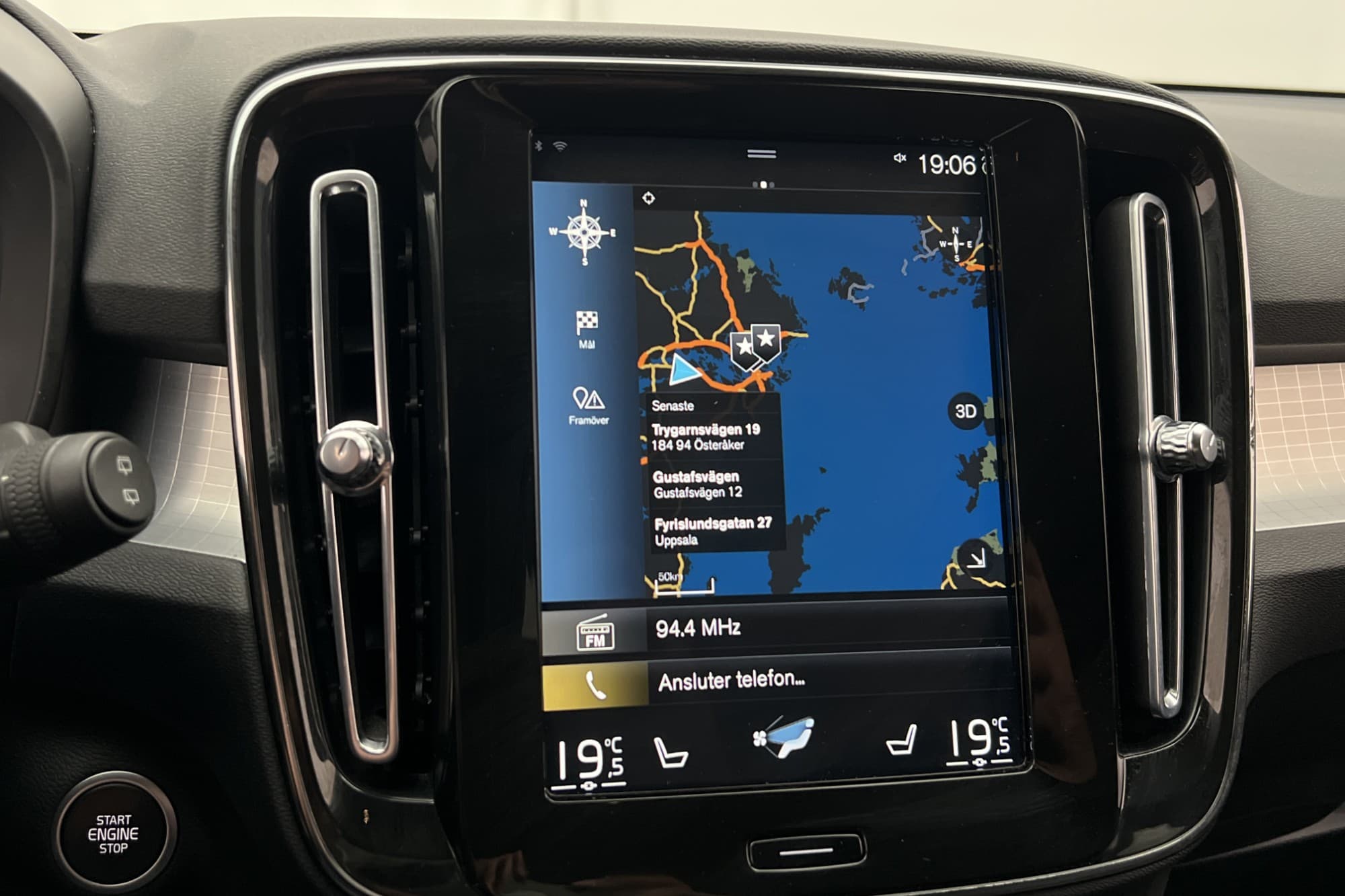 Volvo XC40 Momentum VOC Värmare Navi B-Kamera Carplay