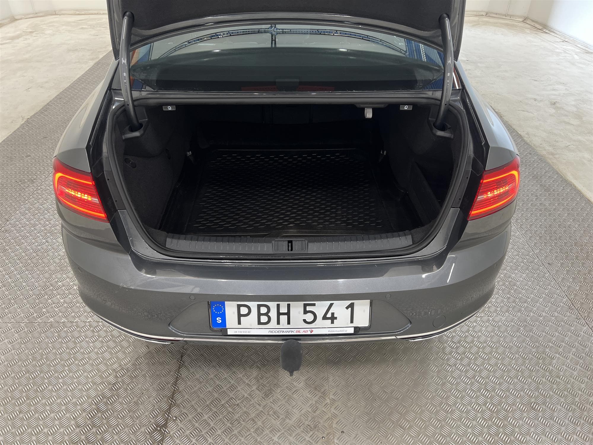 Volkswagen Passat 2.0 TDI 4M 190hk R Line B-Kamera  D-Värm