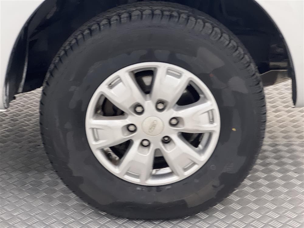 Ford Ranger SuperCab 2.2 TDCi 4WD Dragkrok Kåpa Full Moms interiör