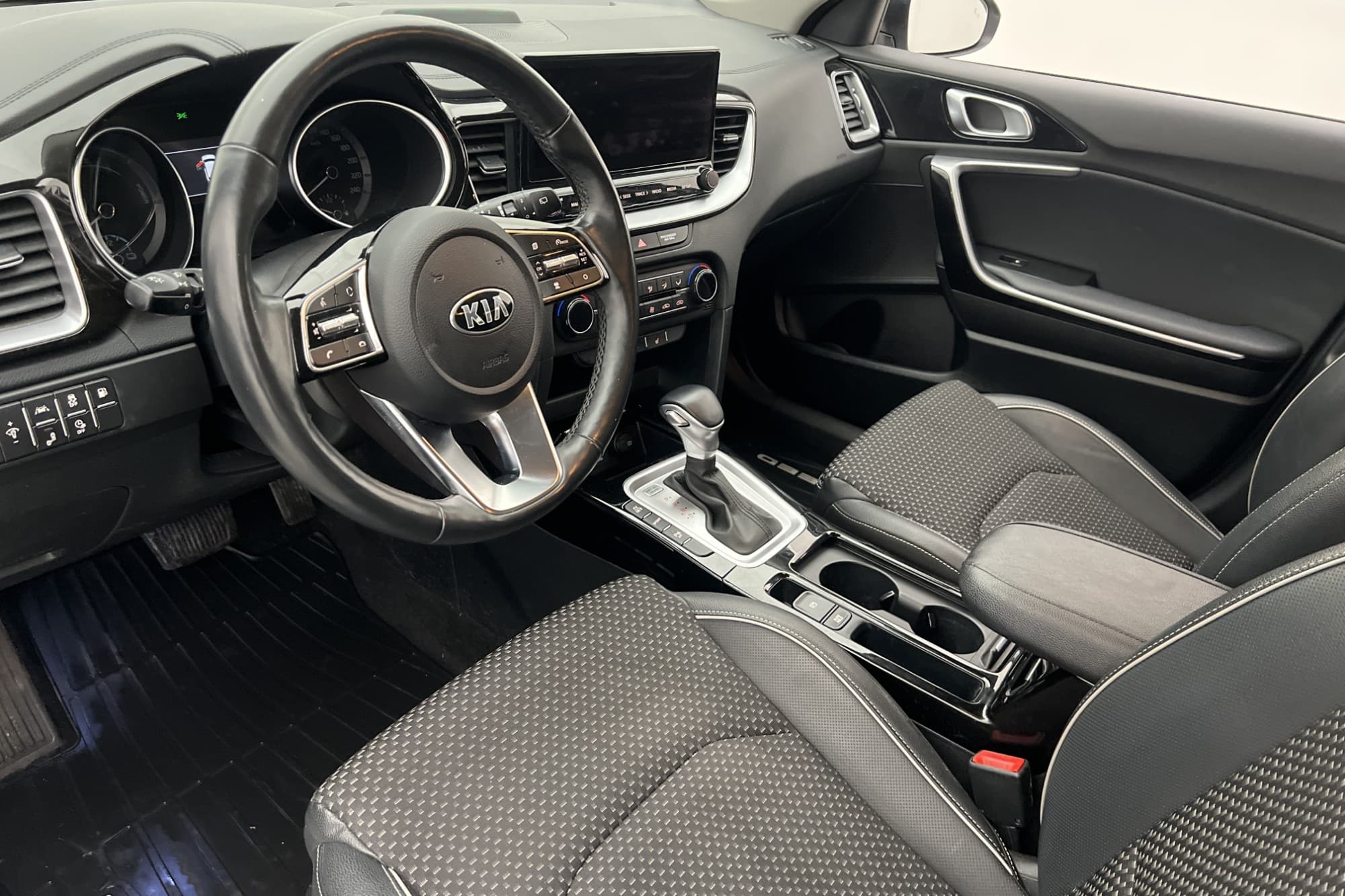 Kia Ceed Sportswagon Plug-in Advance Plus Kamera Rattvärme