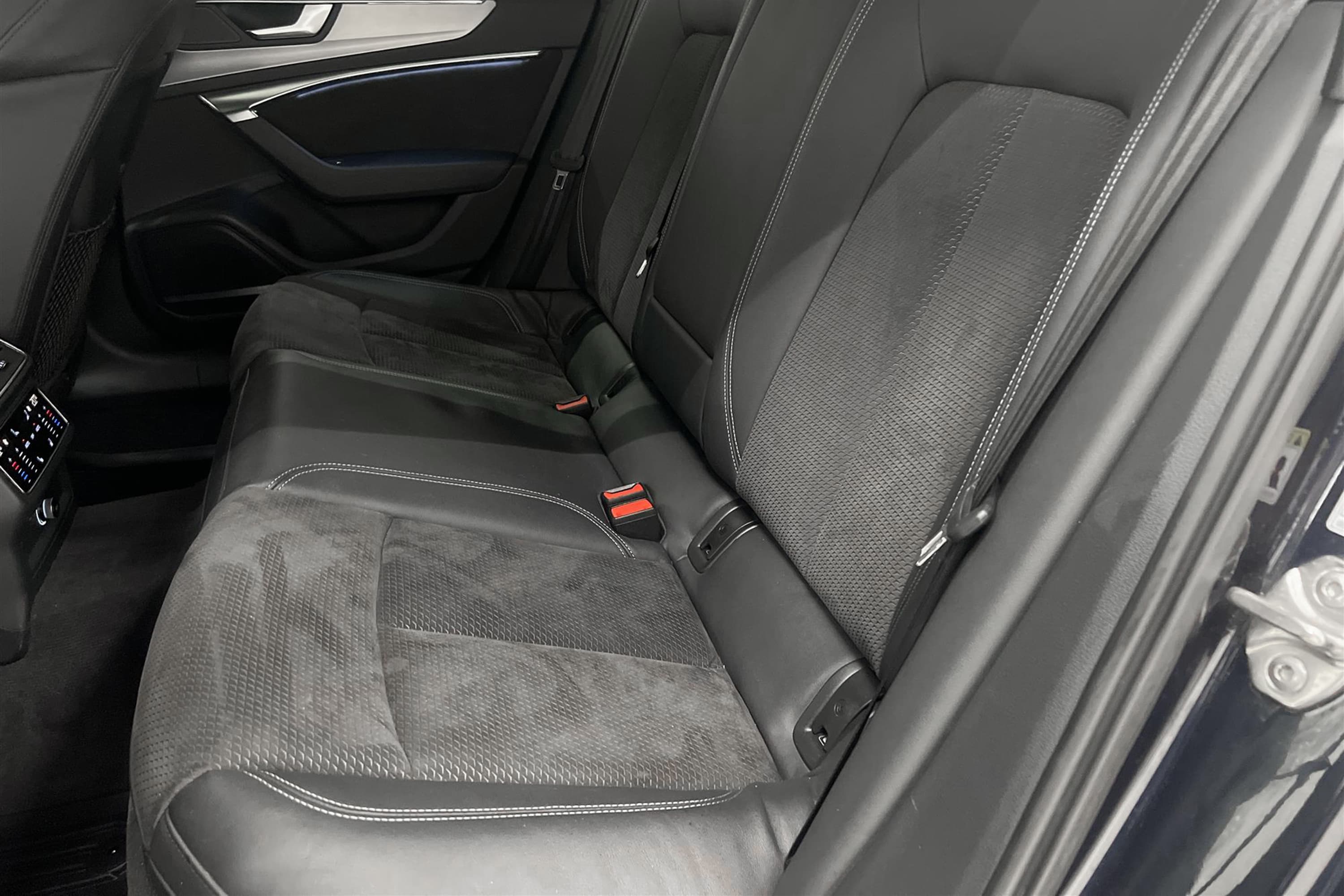 Audi A6 Avant 45 TDI Quattro 231hk S-Line D-värm Cockpit B&O