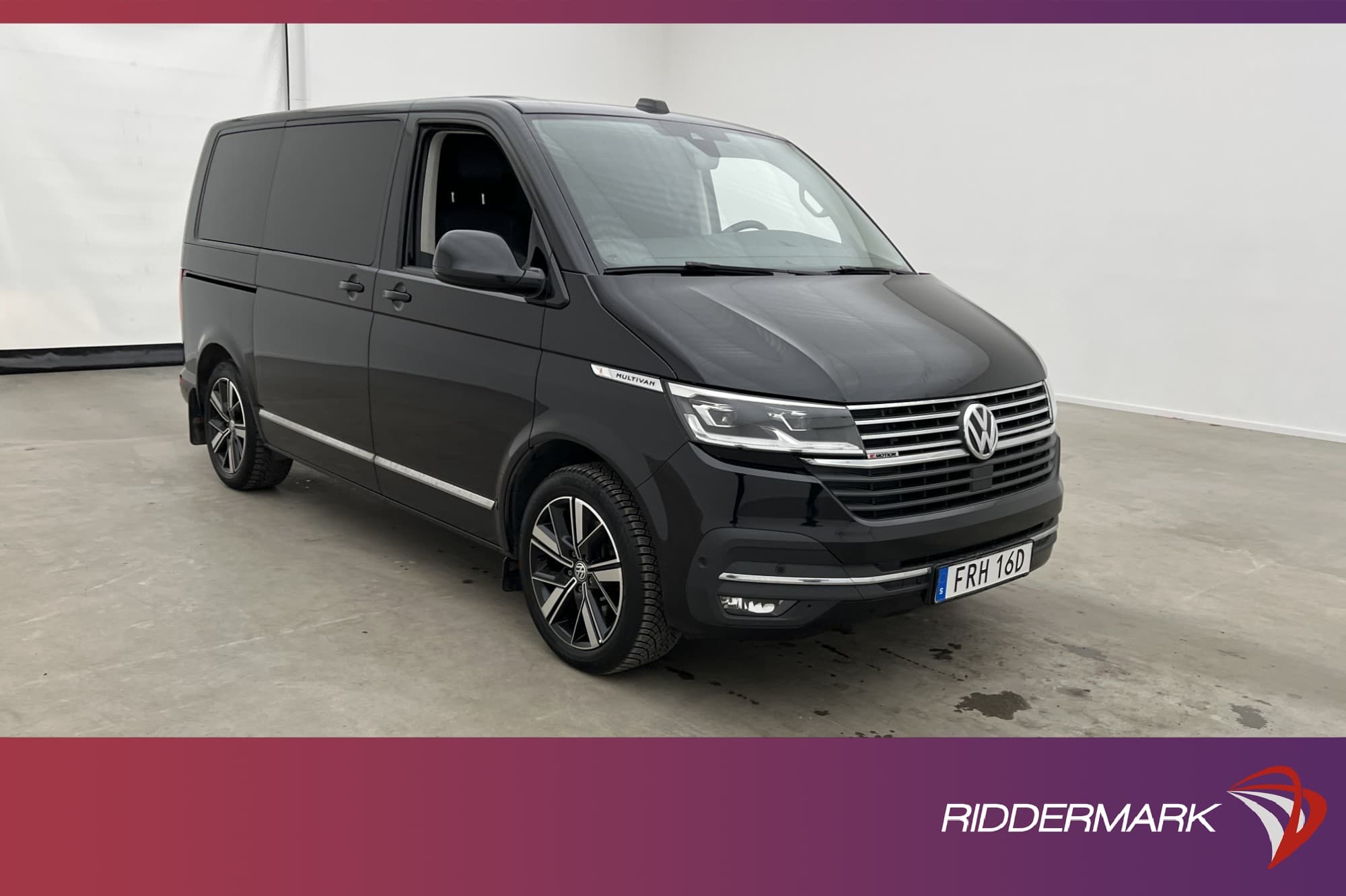 Volkswagen Multivan Highline 4M Värm Cockpit DCC ElDörr Moms