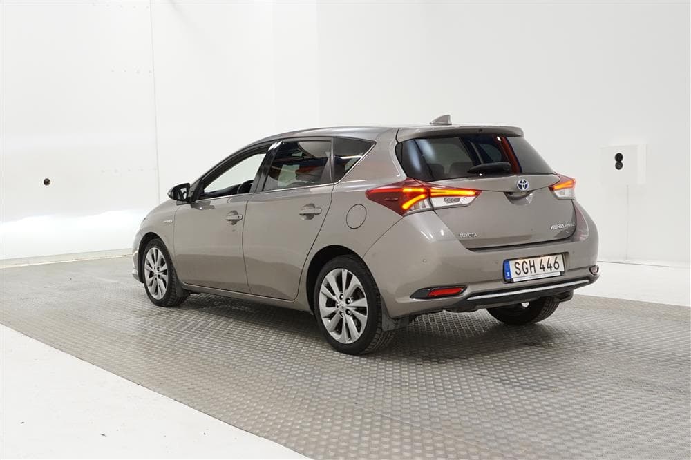 Toyota Auris 1.8 Hybrid 136hk M-Värm H-Skinn B-Kam 0,39L/mil