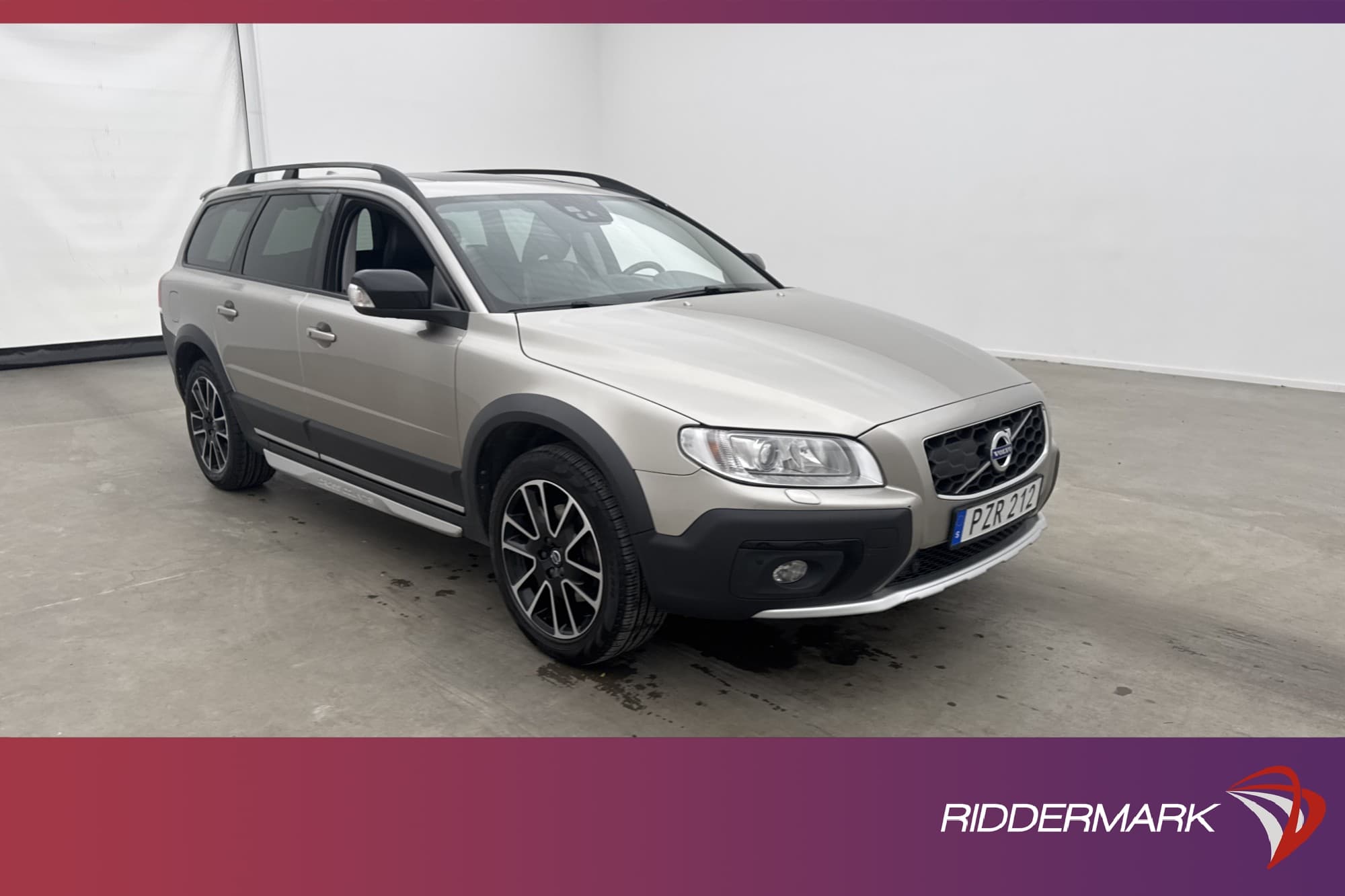 Volvo XC70 D4 AWD 181hk Dynamic Edition VOC Värmare Dragkrok