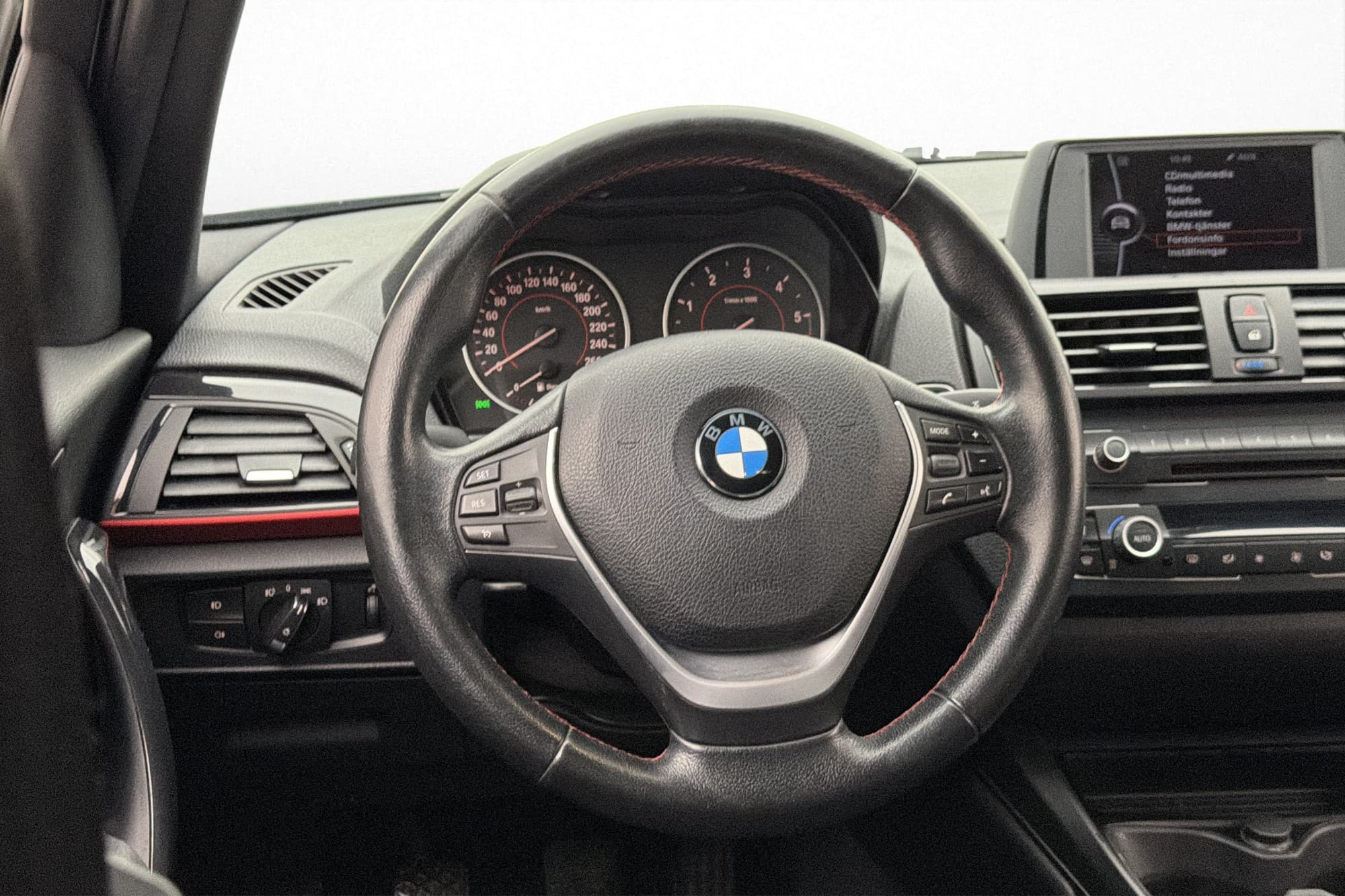 BMW 120 d 184hk Sport line Värmare Sensorer Keyless Dragkrok