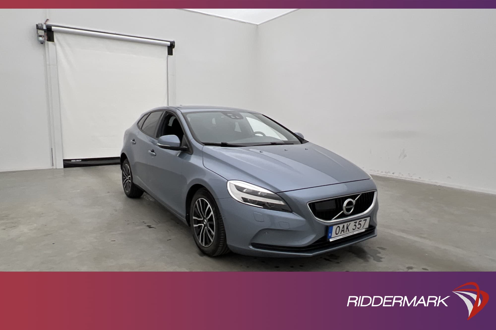 Volvo V40 T2 122hk