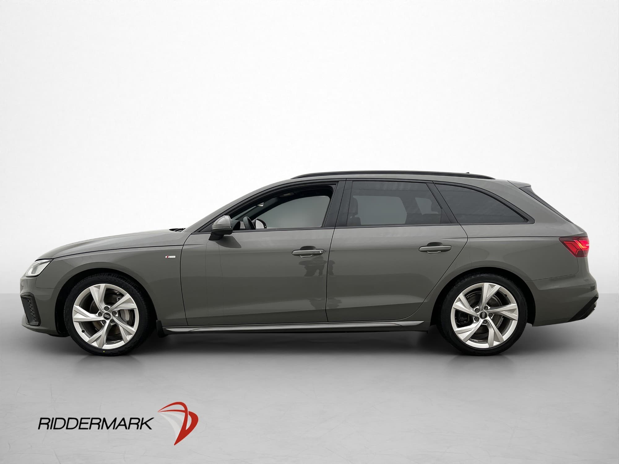 Audi A4 40 TDI 204hk Quattro S-Line Värmare Kamera Drag MOMS
