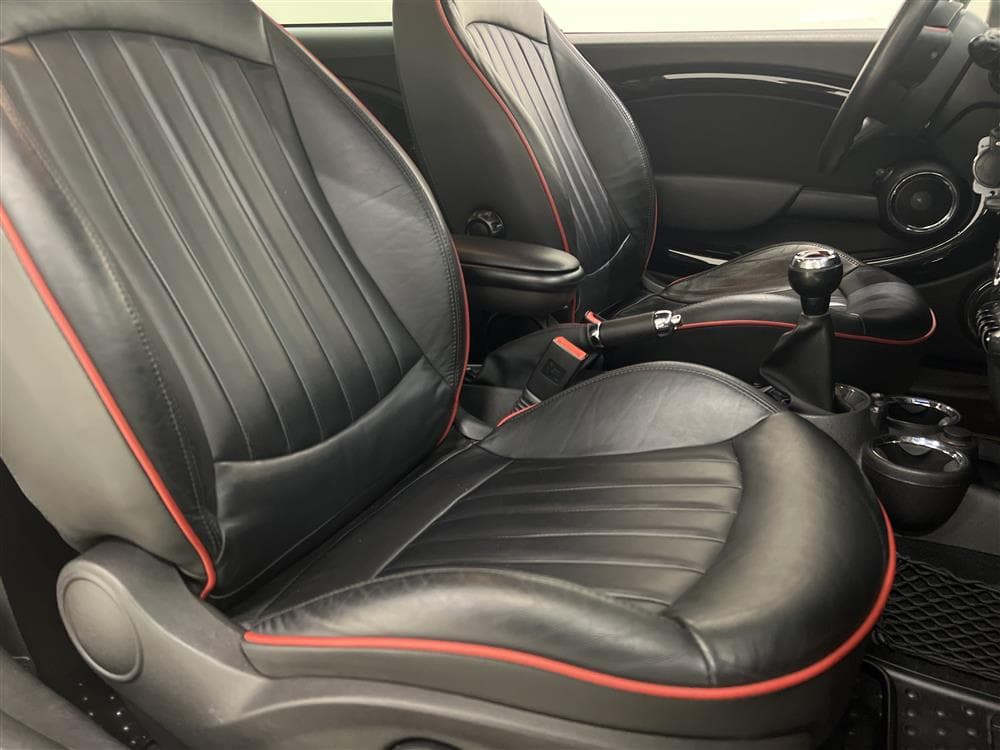MINI John Cooper Works 211hk Navi H/K Skinn LÅGMIL 0,58l/milinteriör