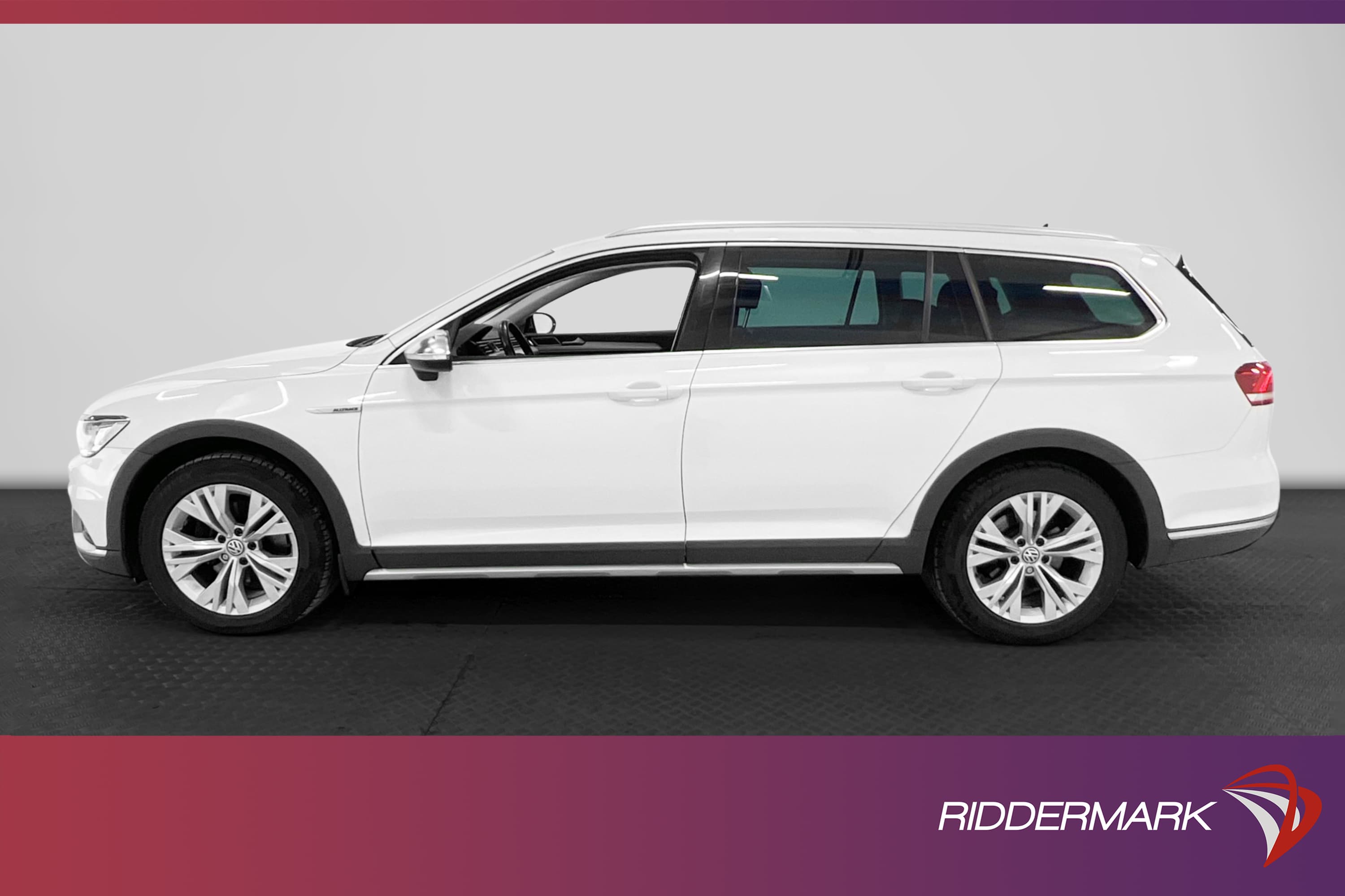 Volkswagen Passat Alltrack 4M 190hk Dvärm Cockpit Skinn Drag