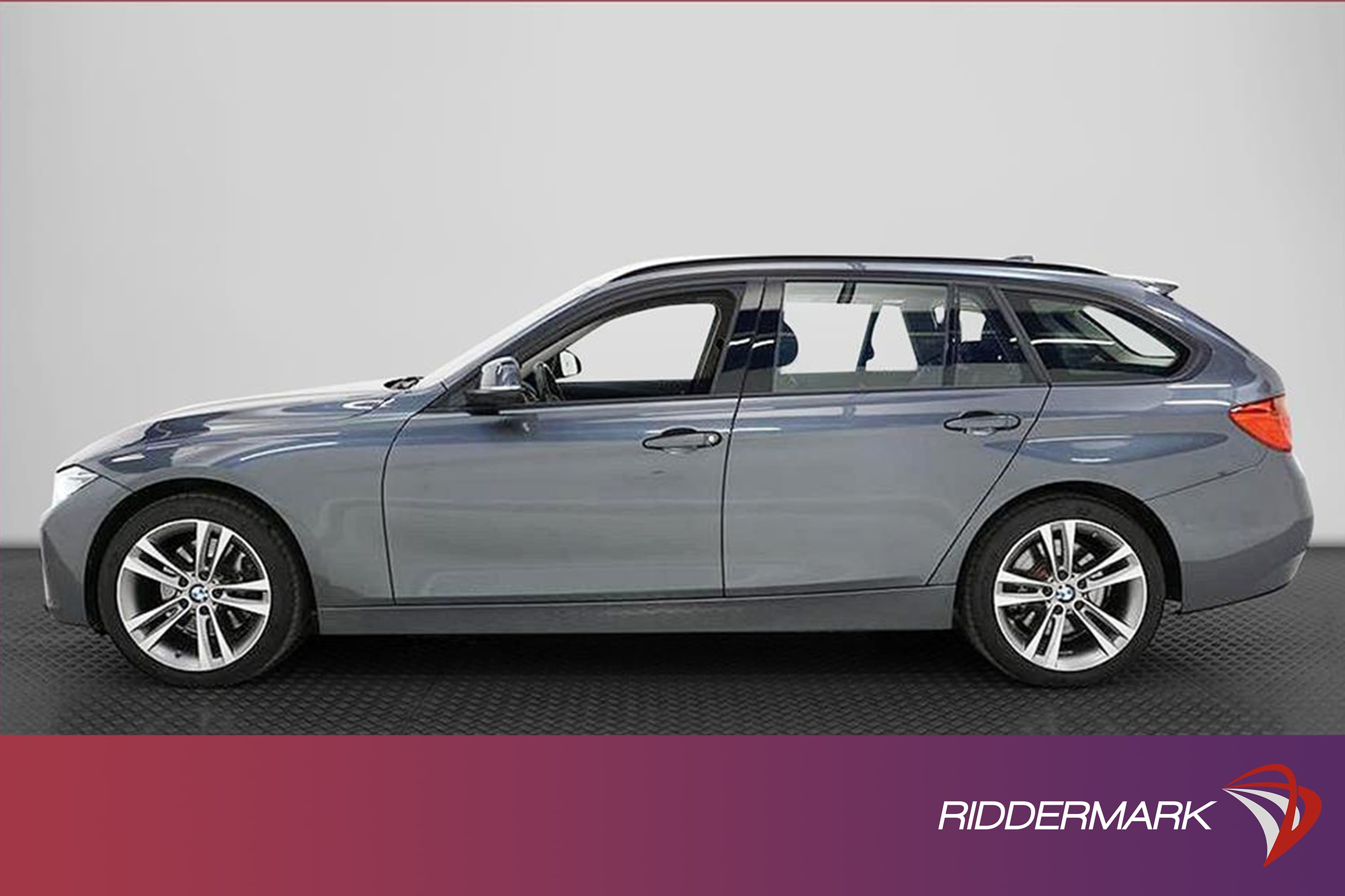 BMW 330 d xDrive Sport Line Panorama Harman/Kardon M-Rattexteriör