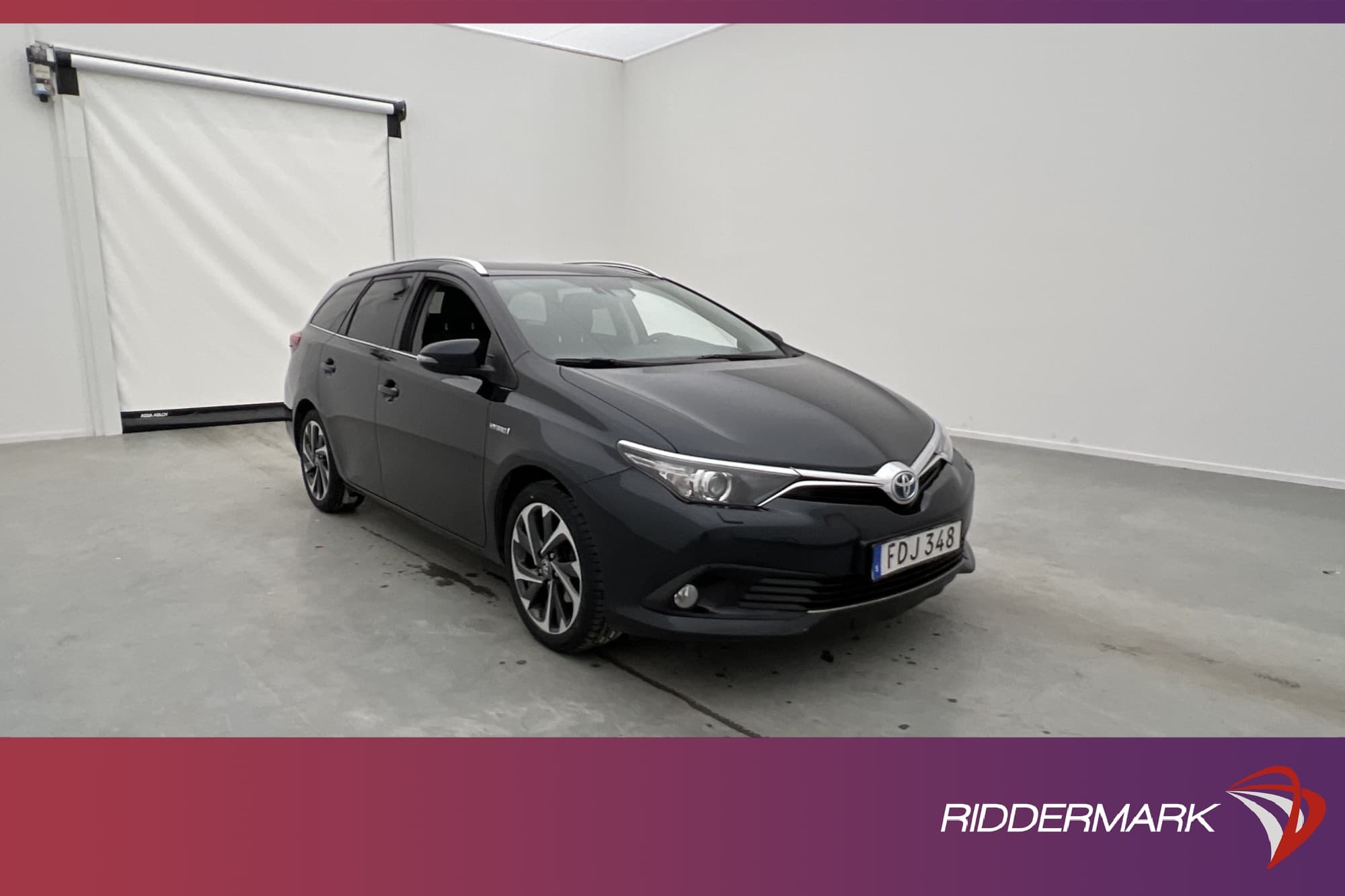 Toyota Auris Touring Sports Hybrid 136hk