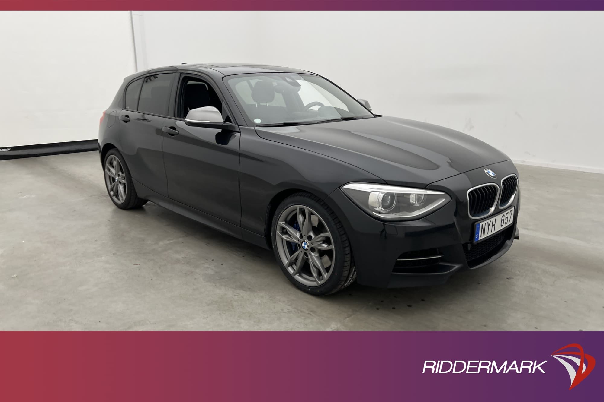 BMW M135i xDrive 320hk