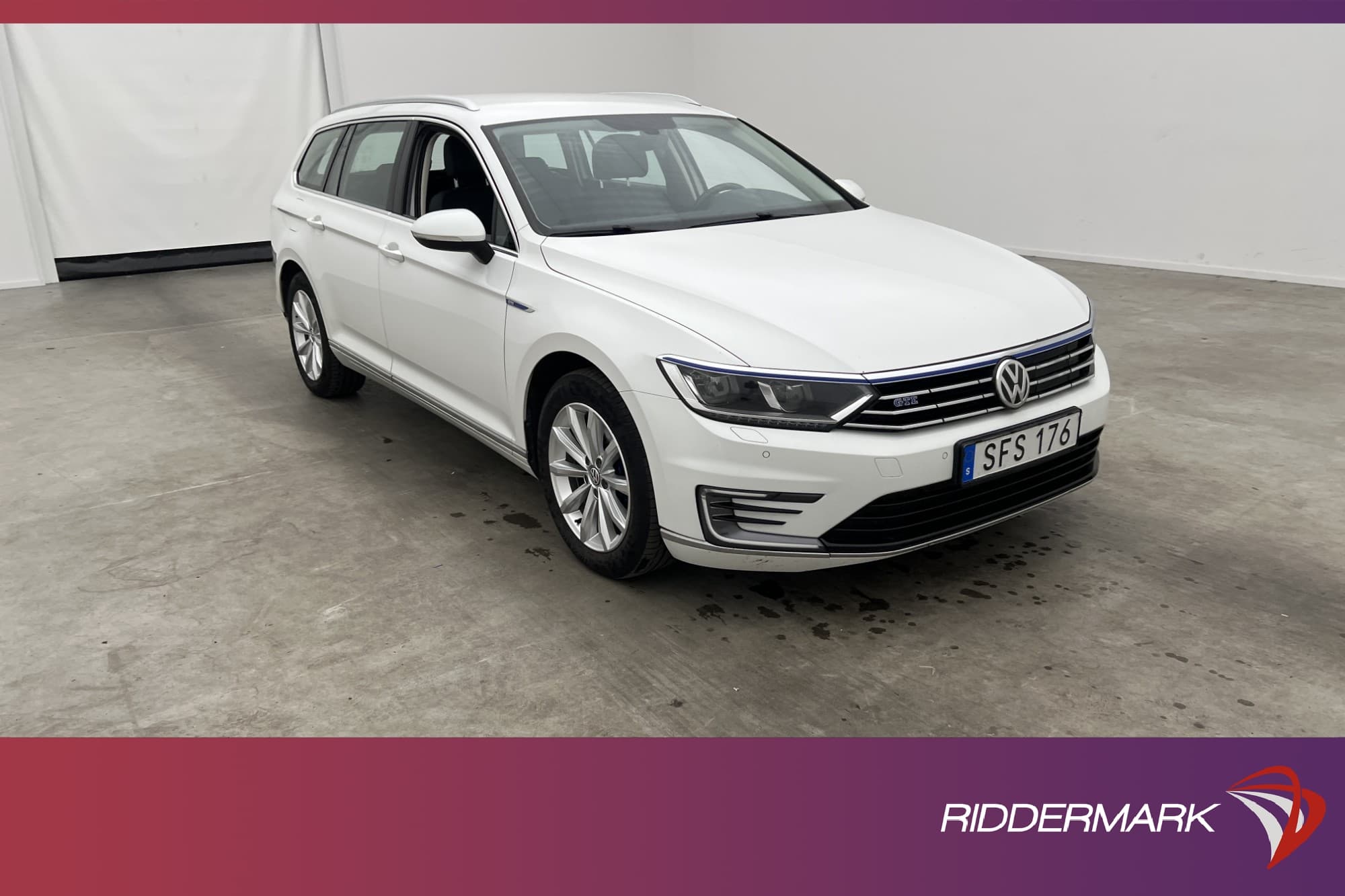Volkswagen Passat GTE 218hk