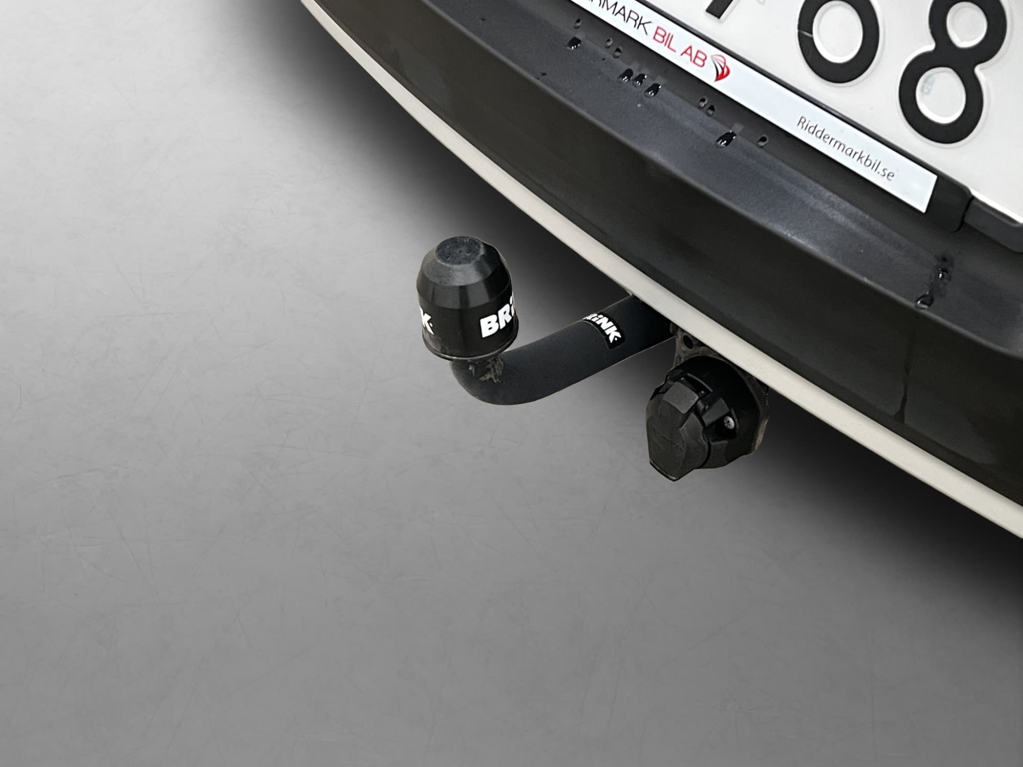 Volvo XC40 D3 150hk Momentum Värmare Dragkrok Rattvärme