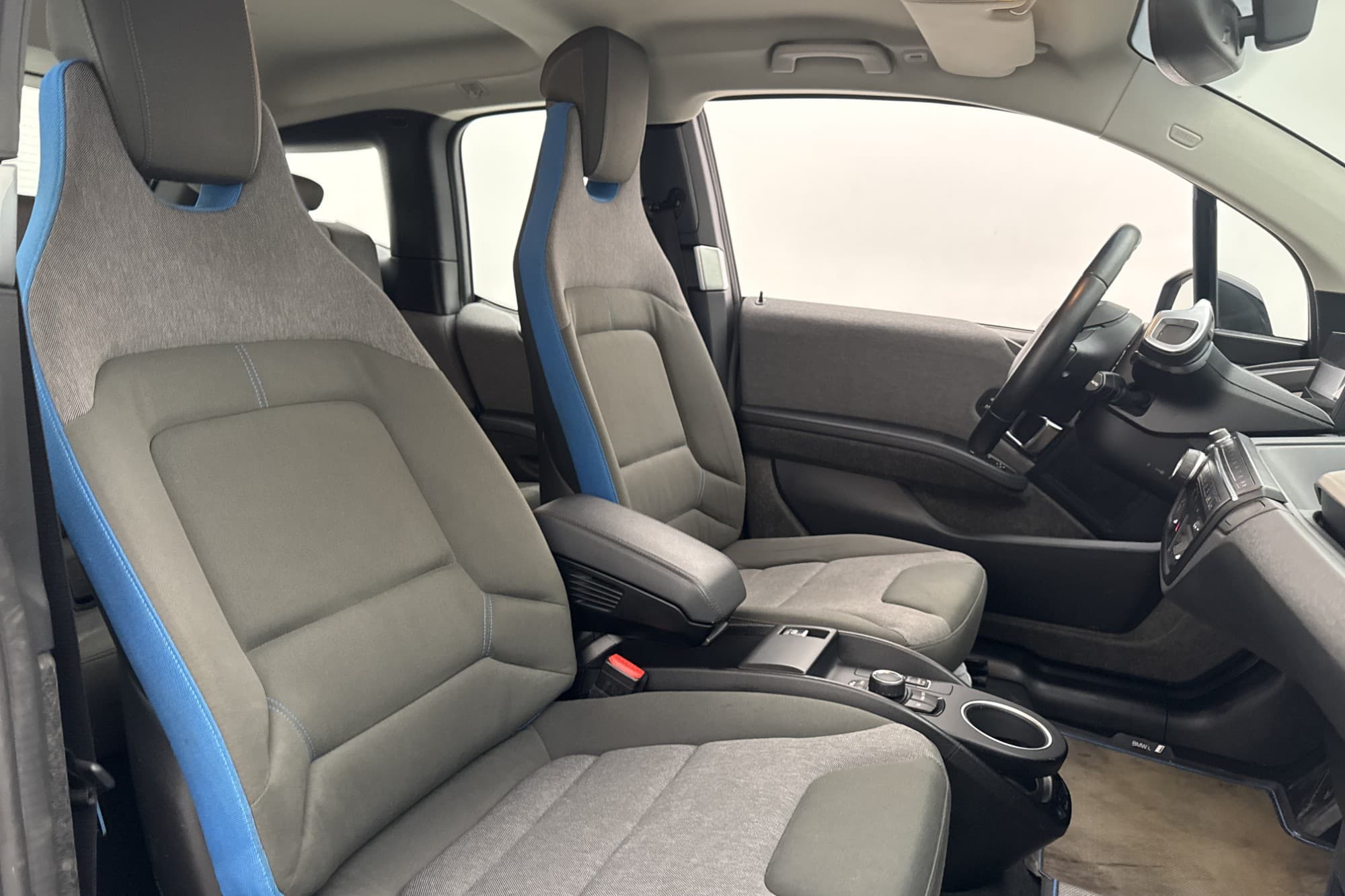 BMW i3 60 Ah REX 170hk Comfort Sensorer Farthållare