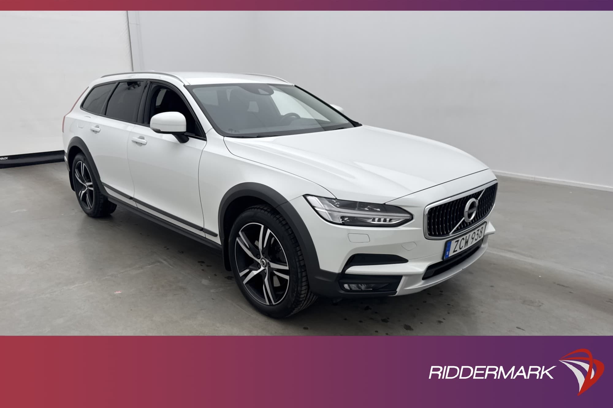 Volvo V90 Cross Country AWD Momentum Plus Värm Kamera Drag