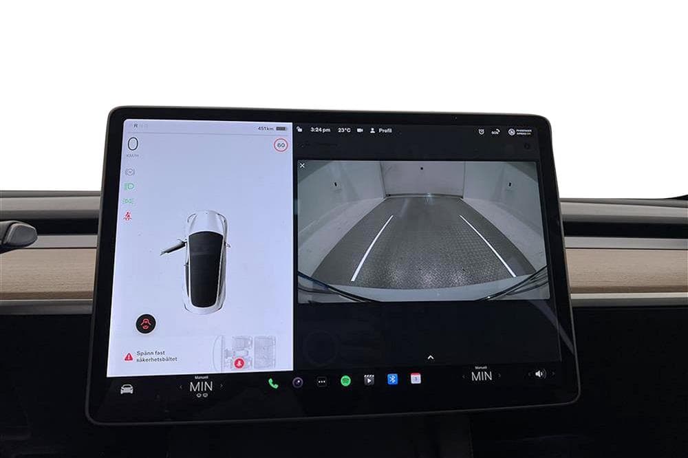 Tesla Model 3 Long Range AWD 440hk Svensksåld Premiuminteriör