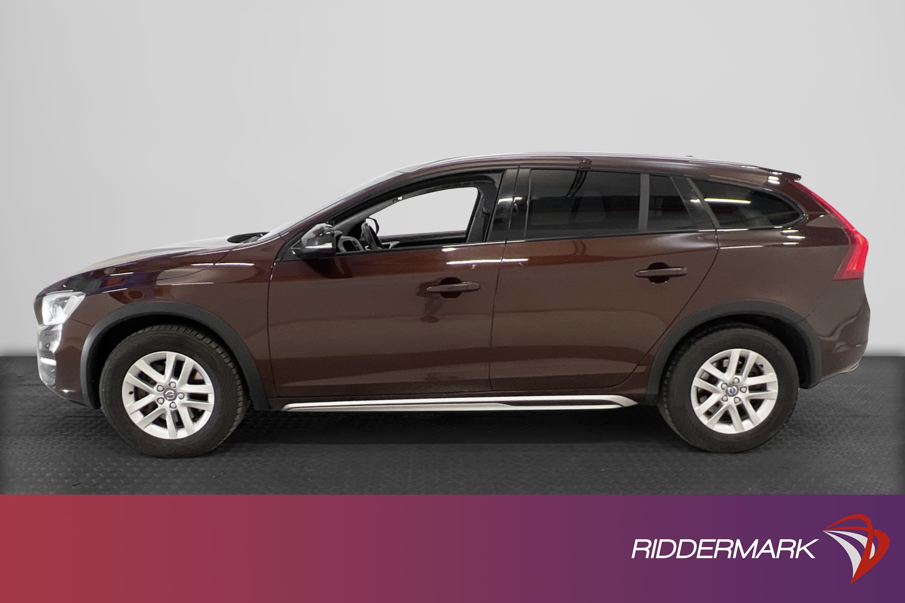 Volvo V60 Cross Country AWD D4 190hk