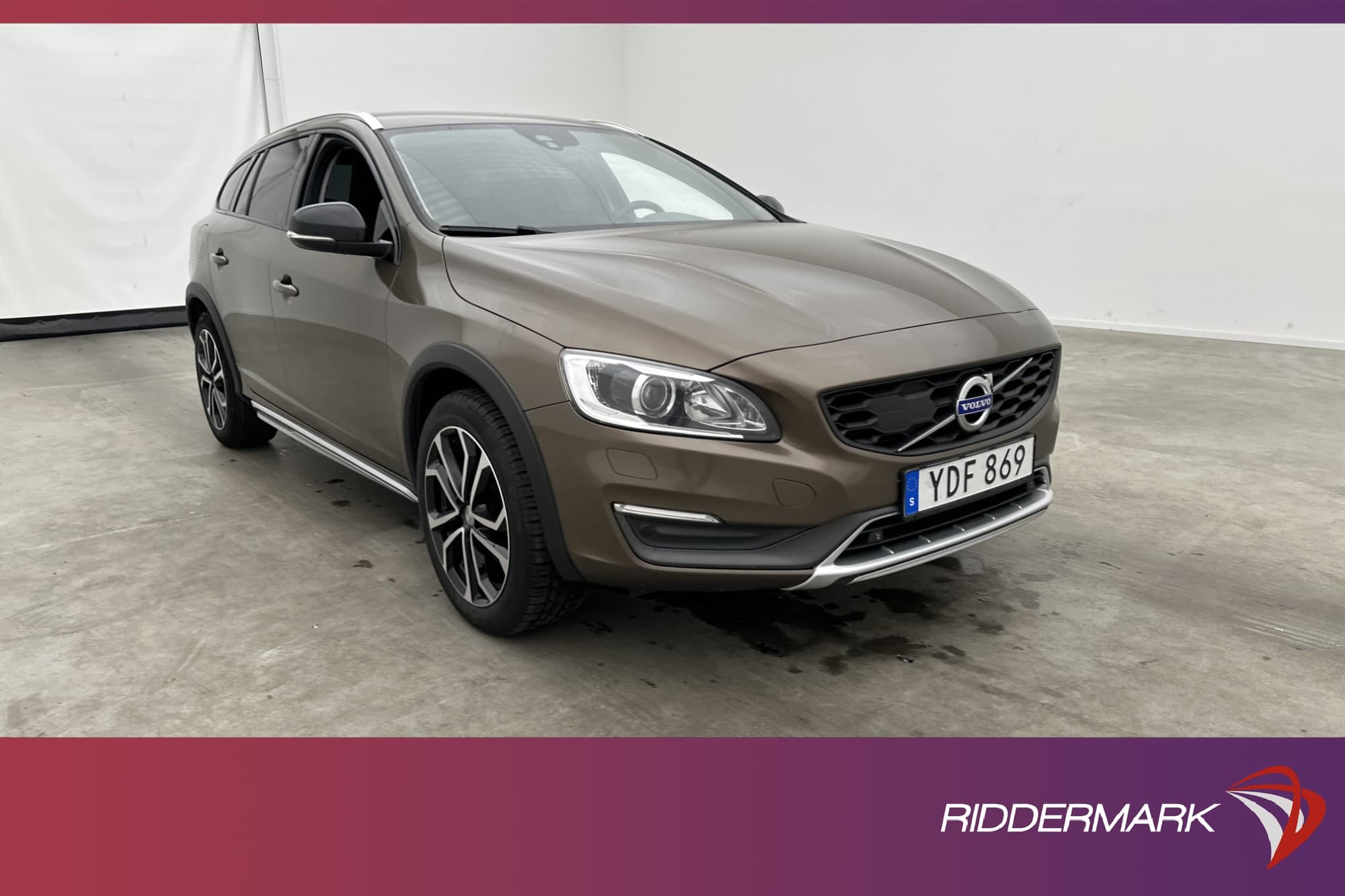 Volvo V60 Cross Country D4