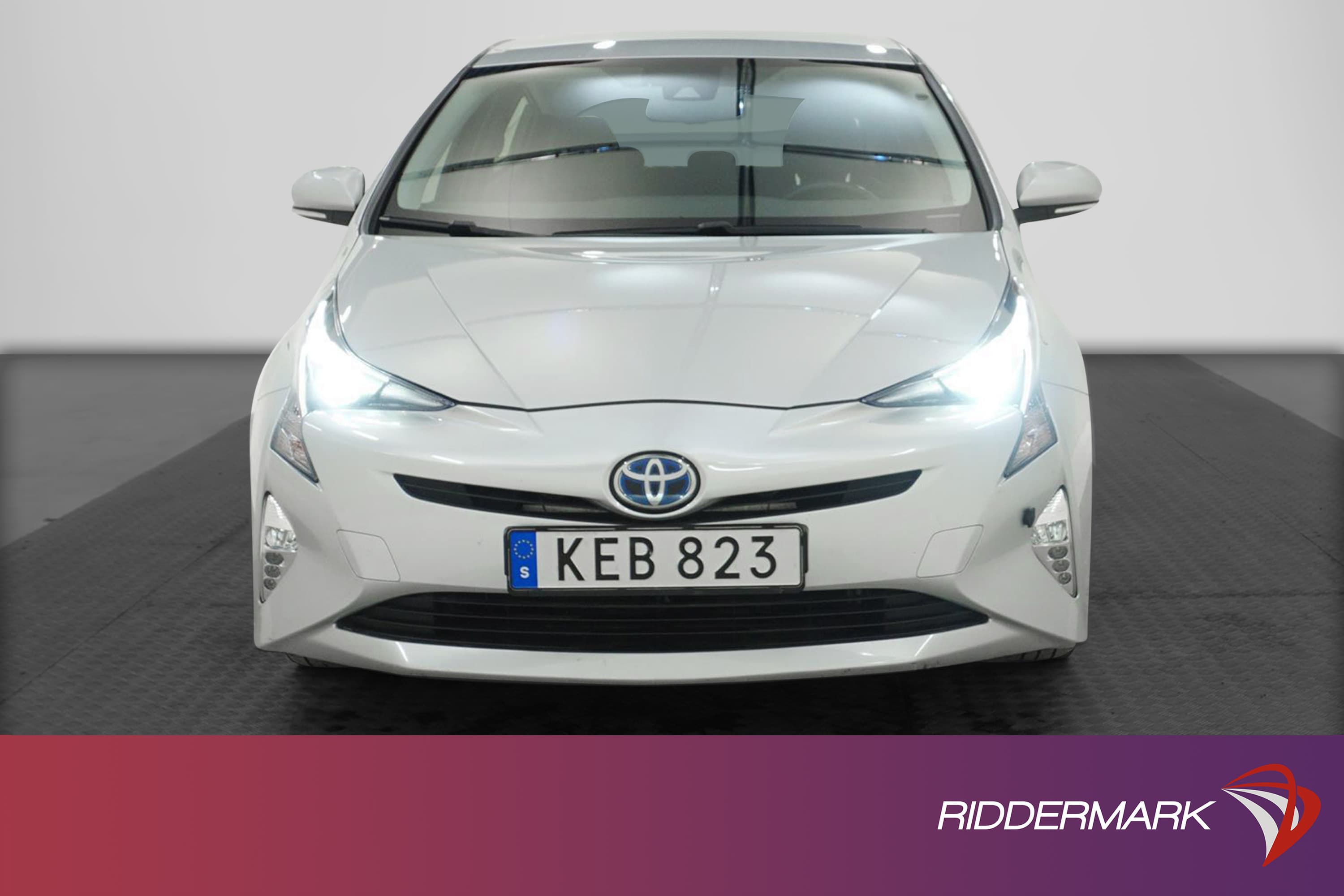 Toyota Prius Hybrid CVT 122hk 1 Brukare B-Kam 0,33L/mil