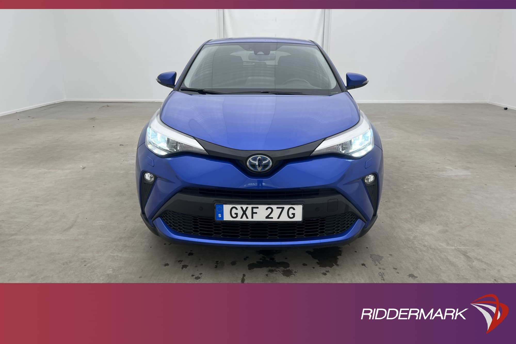 Toyota C-HR Hybrid 122hk