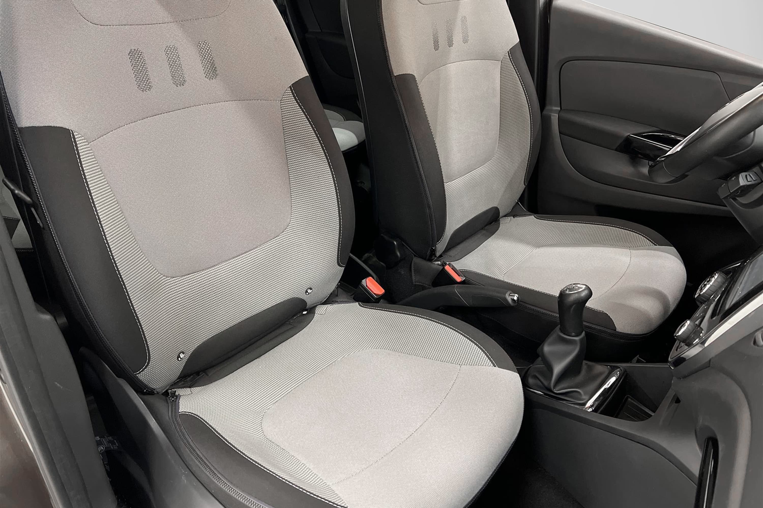 Renault Captur 0.9 TCe 90hk Dynamique GPS Sensorer 0,49l/mil
