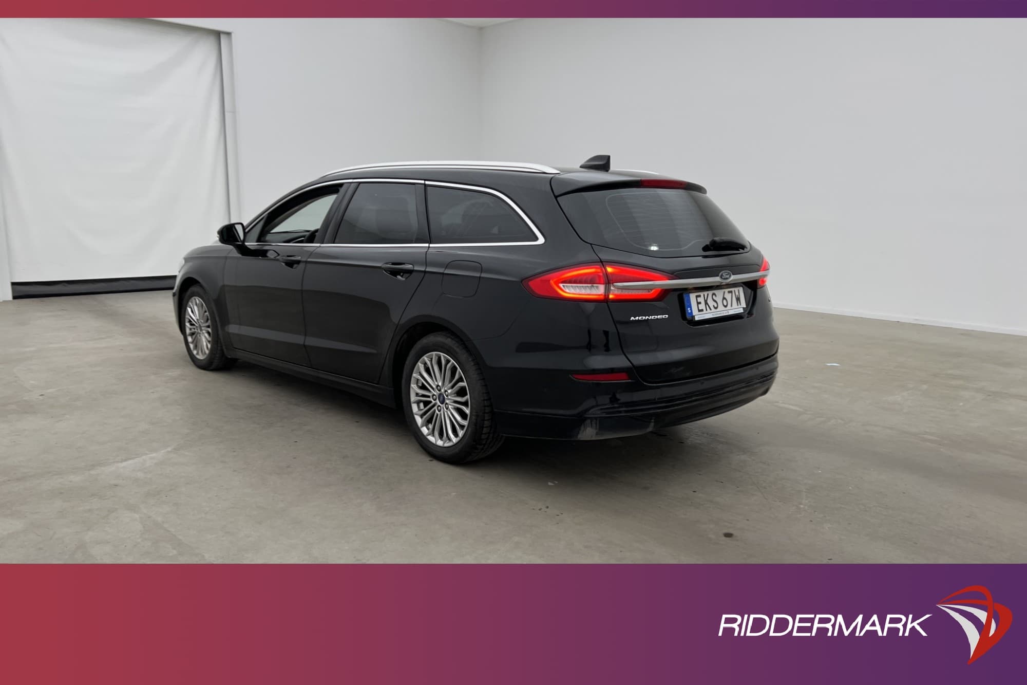Ford Mondeo Hybrid E-CVT 187hk Kamera Navi Döda Vinkel