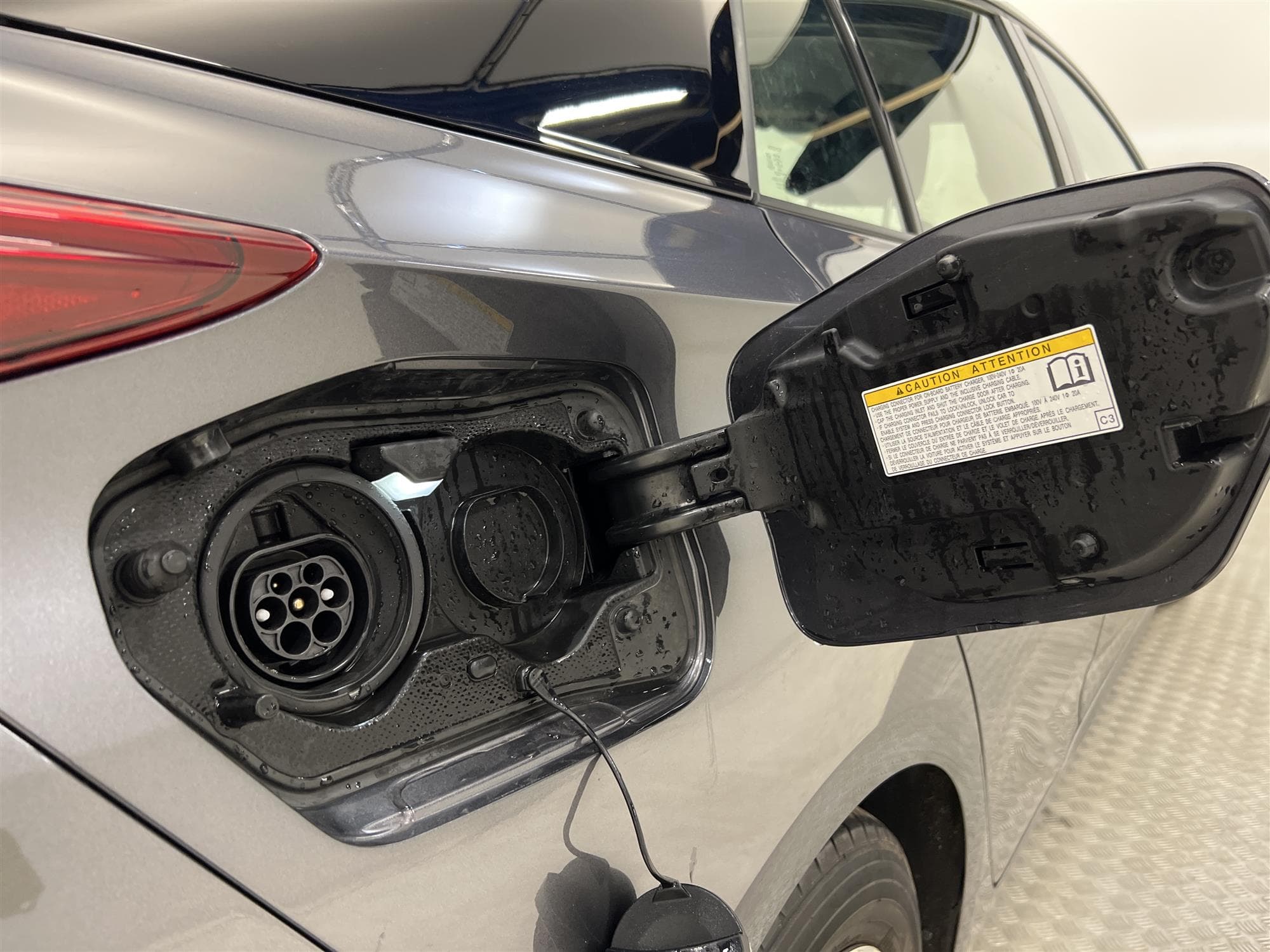 Toyota Prius 1.8 Plug-In 123hk Backkamera Navi Head up MVärm